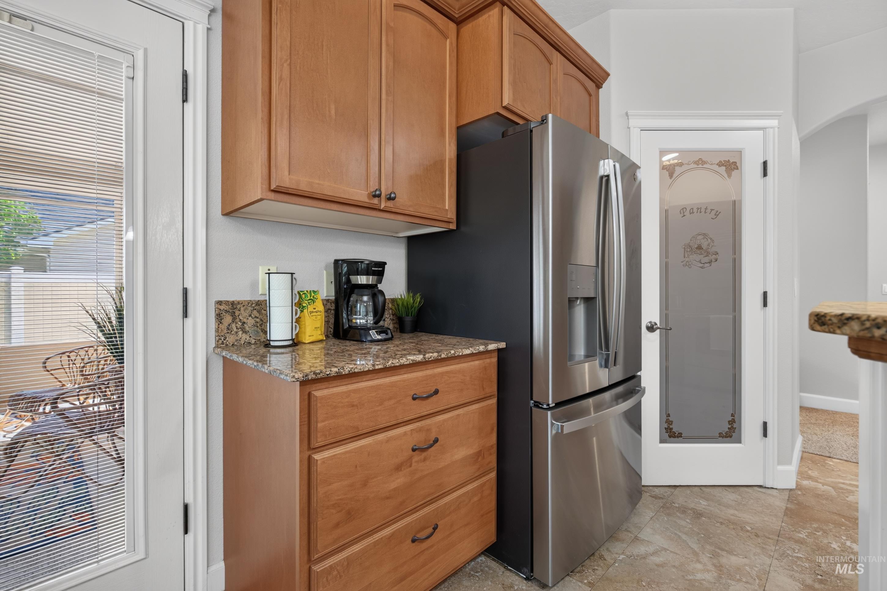 760 S Hydra Property Photo 19