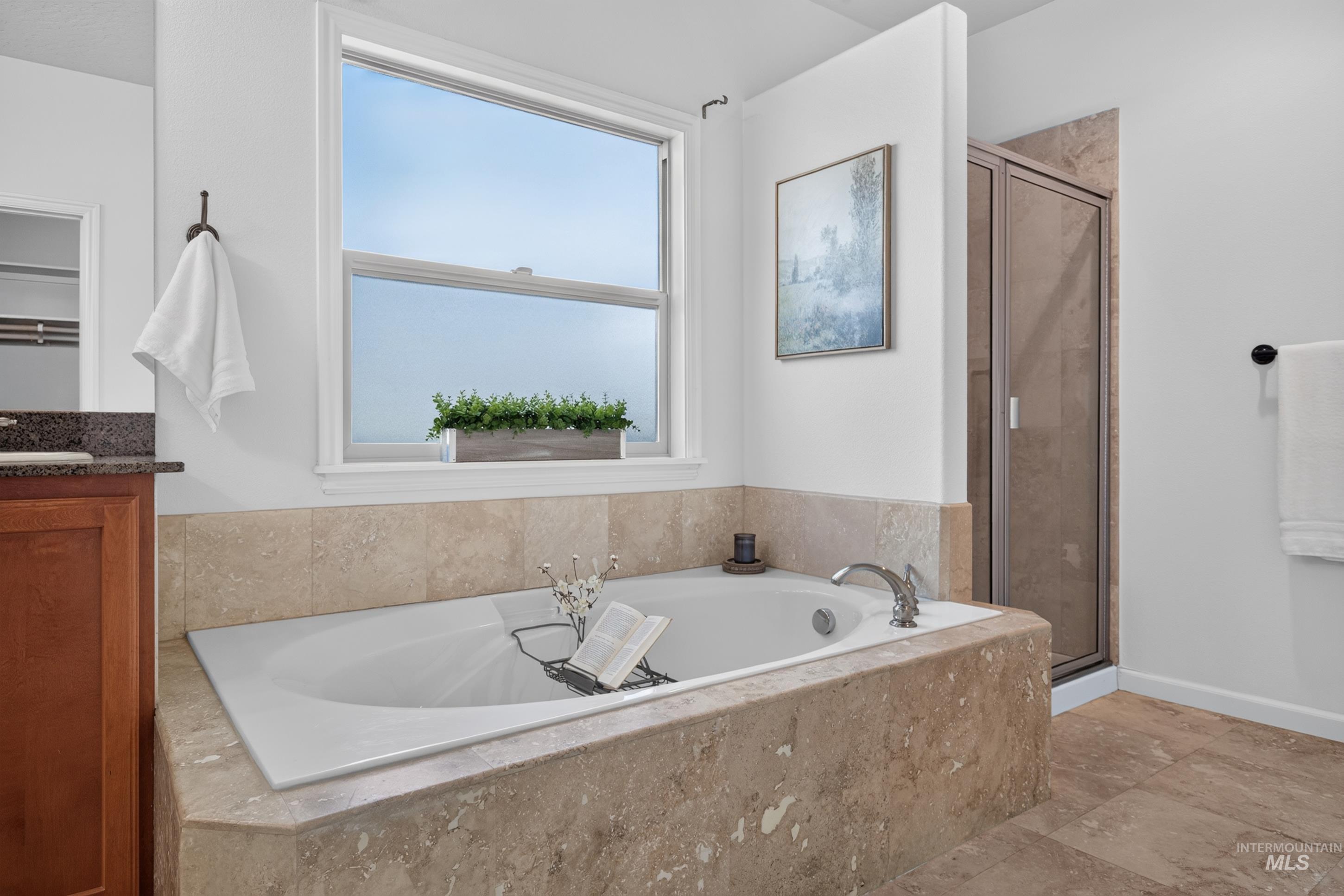 760 S Hydra Property Photo 30