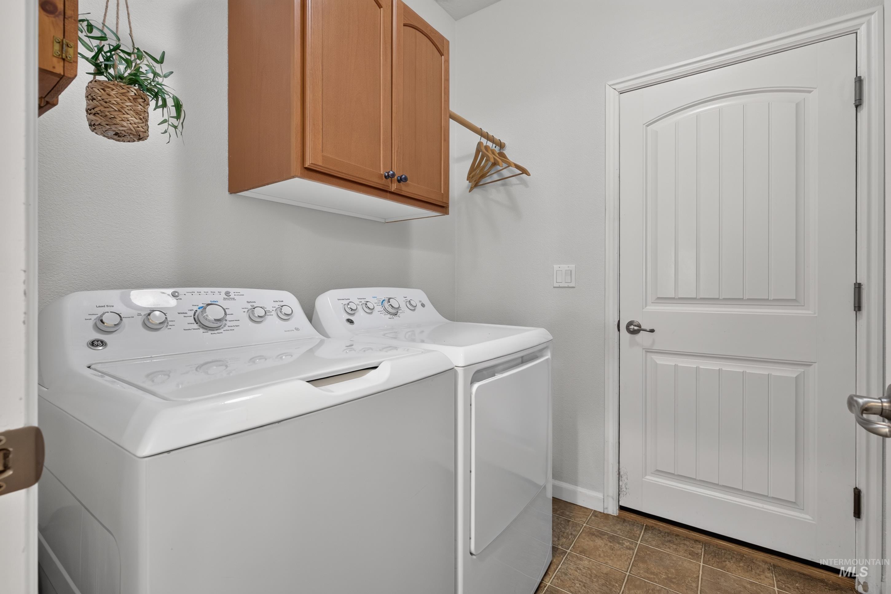 760 S Hydra Property Photo 42