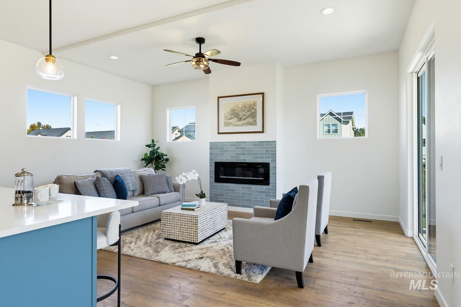 3842 W Spring House Ln Property Photo 8