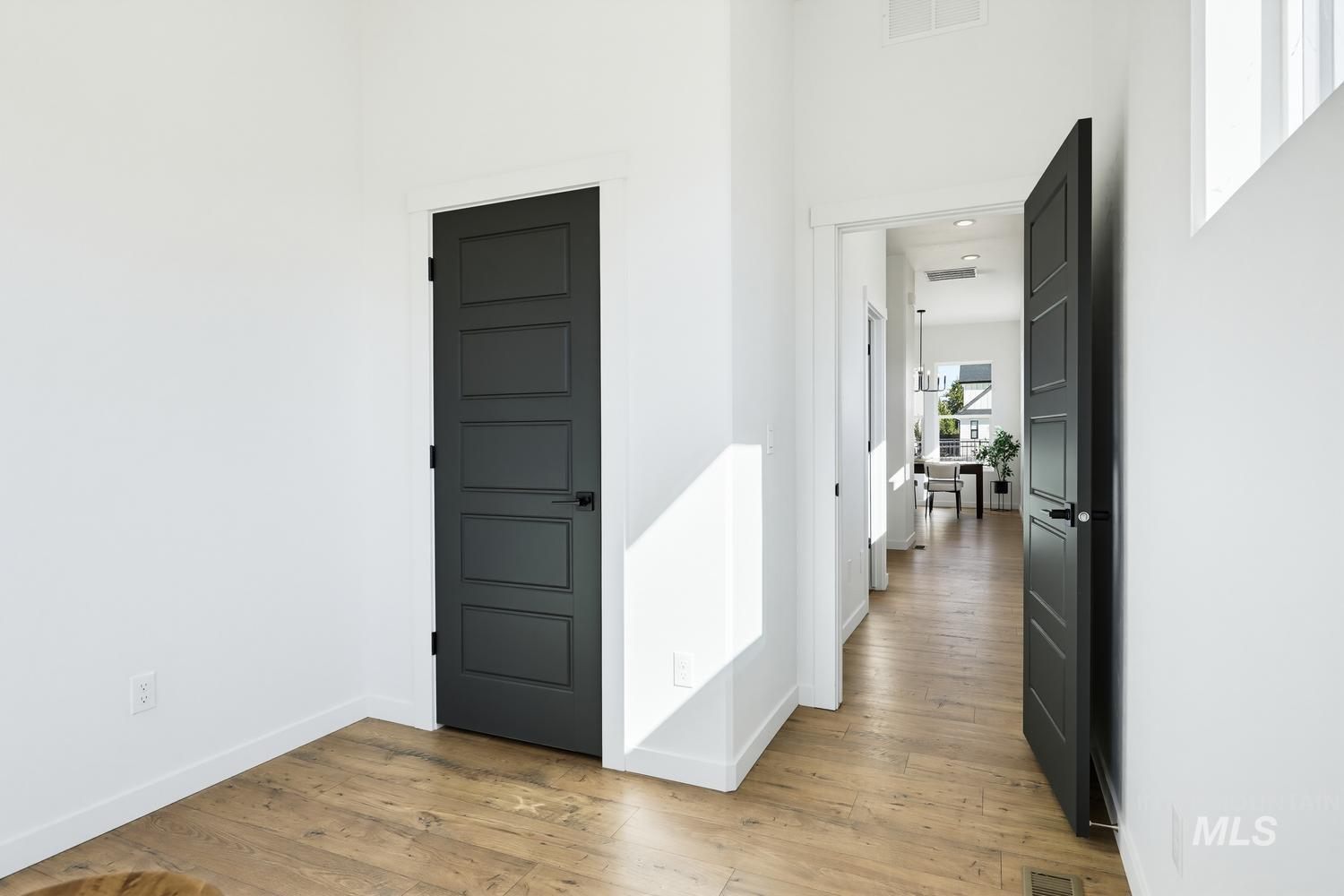 3842 W Spring House Ln Property Photo 21