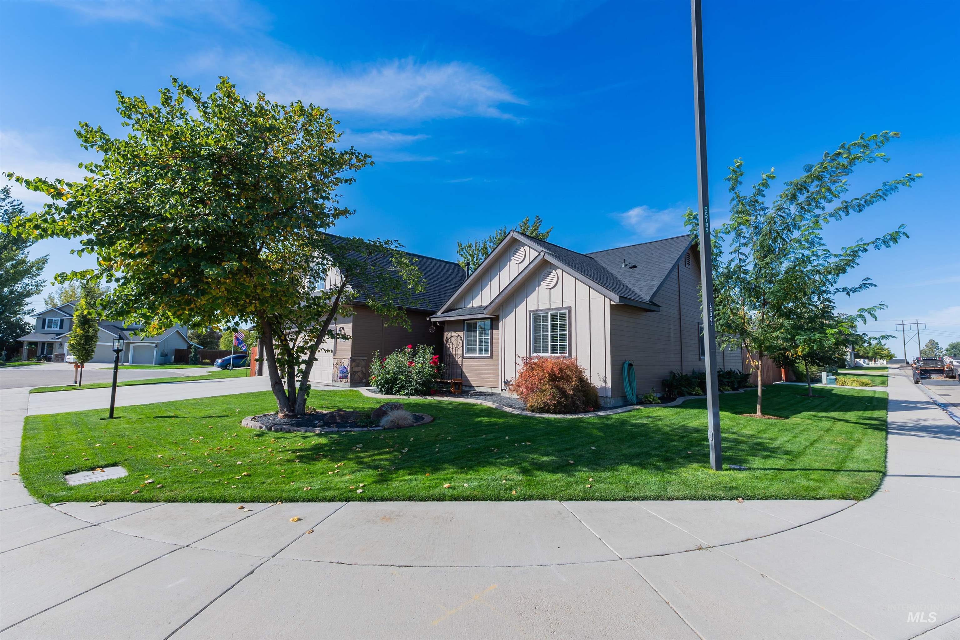 17205 N Cody Ct Property Photo 7