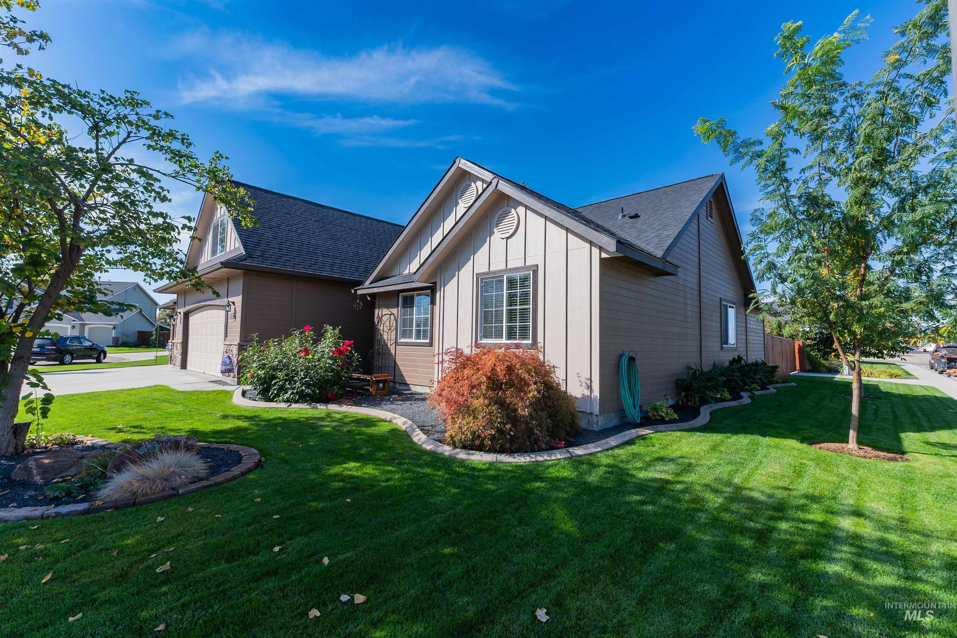 17205 N Cody Ct Property Photo 8