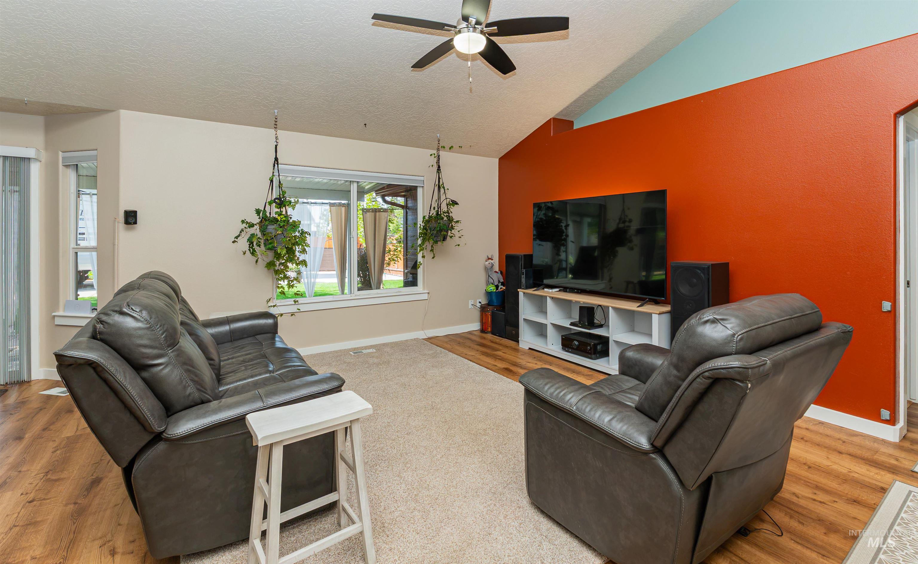17205 N Cody Ct Property Photo 28