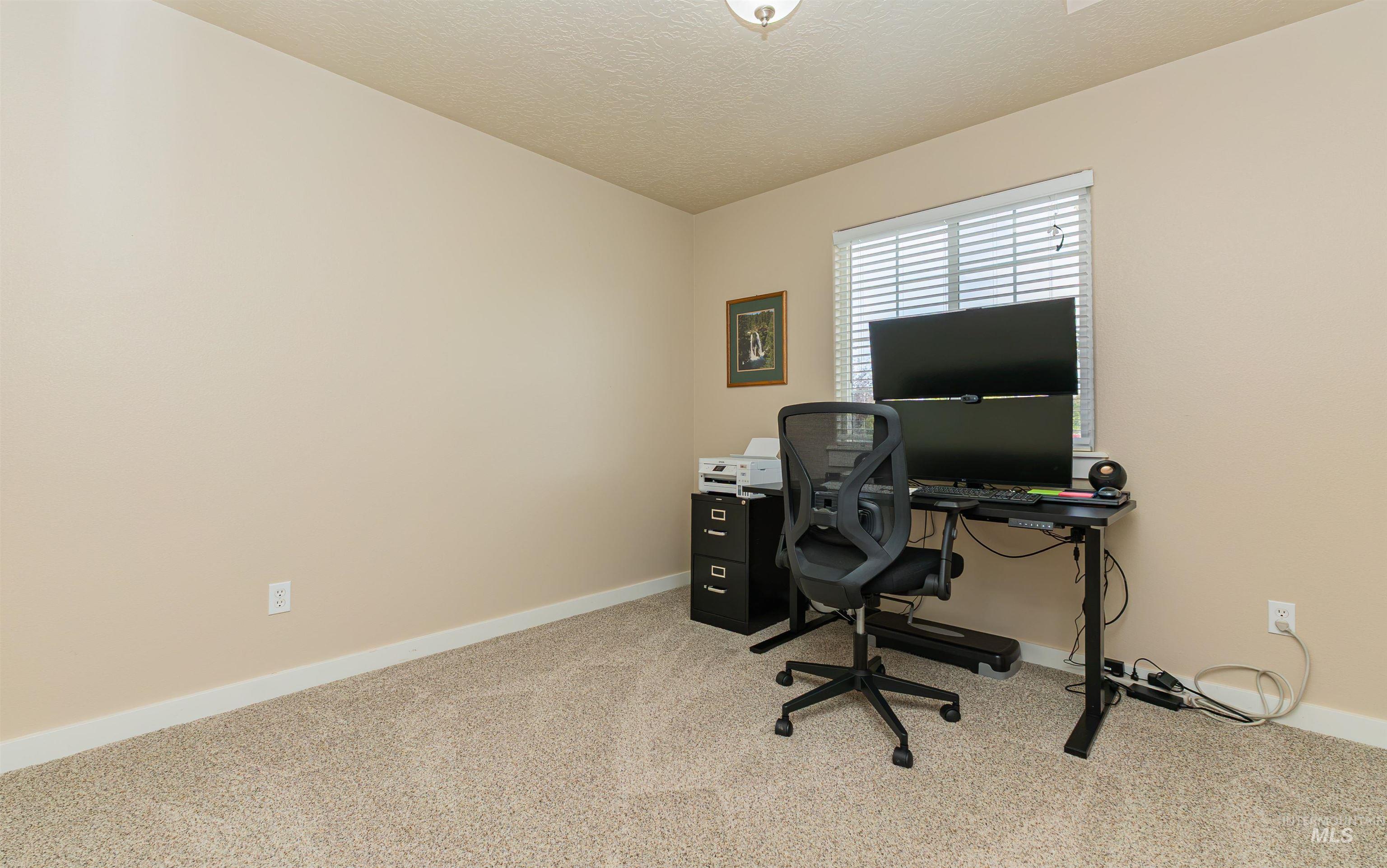17205 N Cody Ct Property Photo 38