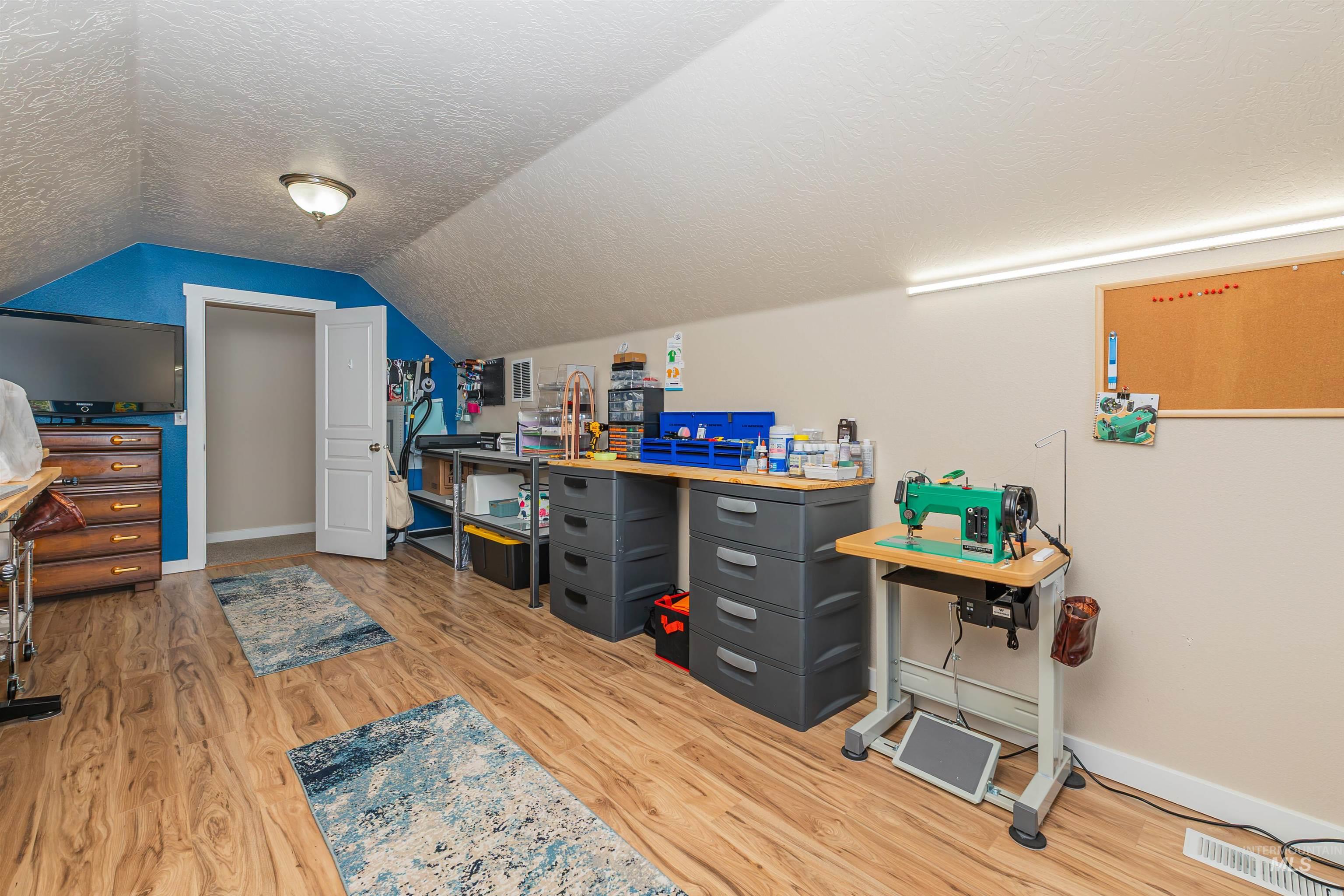 17205 N Cody Ct Property Photo 44