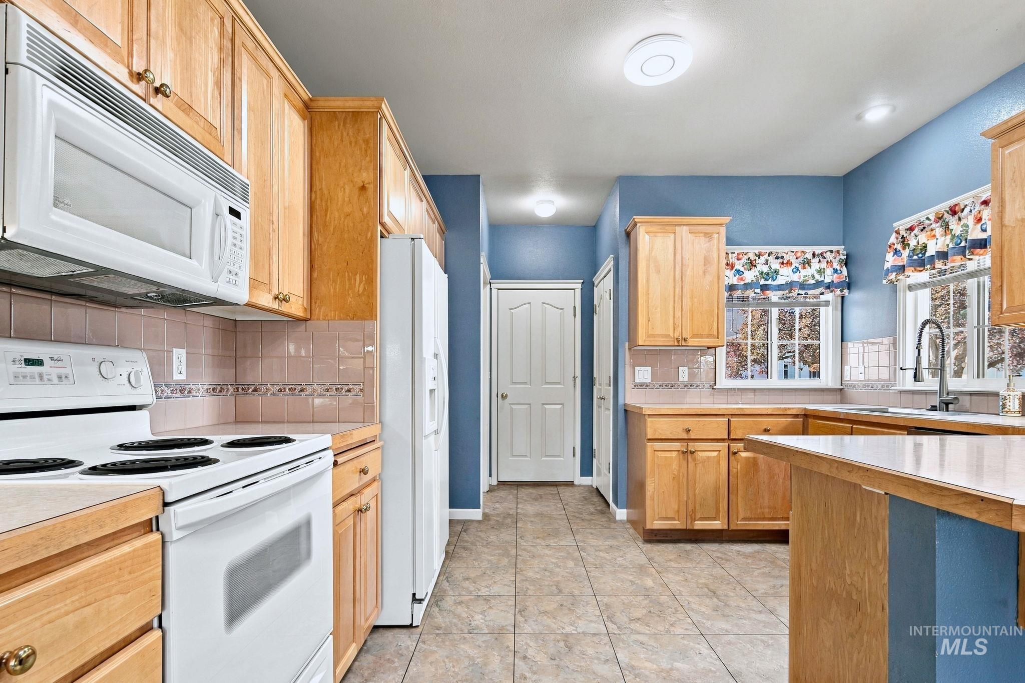 12486 W Meadow Wood Dr Property Photo 12