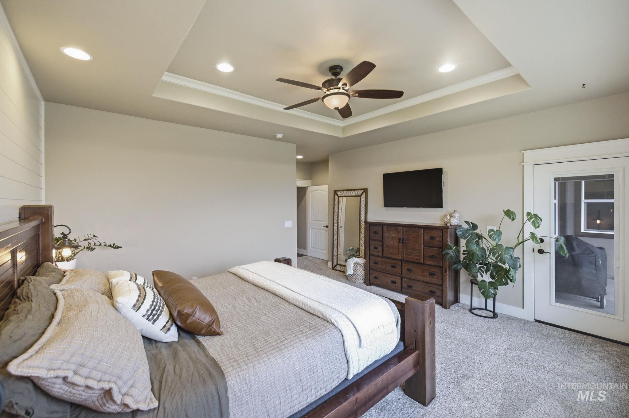 1385 S Ash Ave Property Photo 15