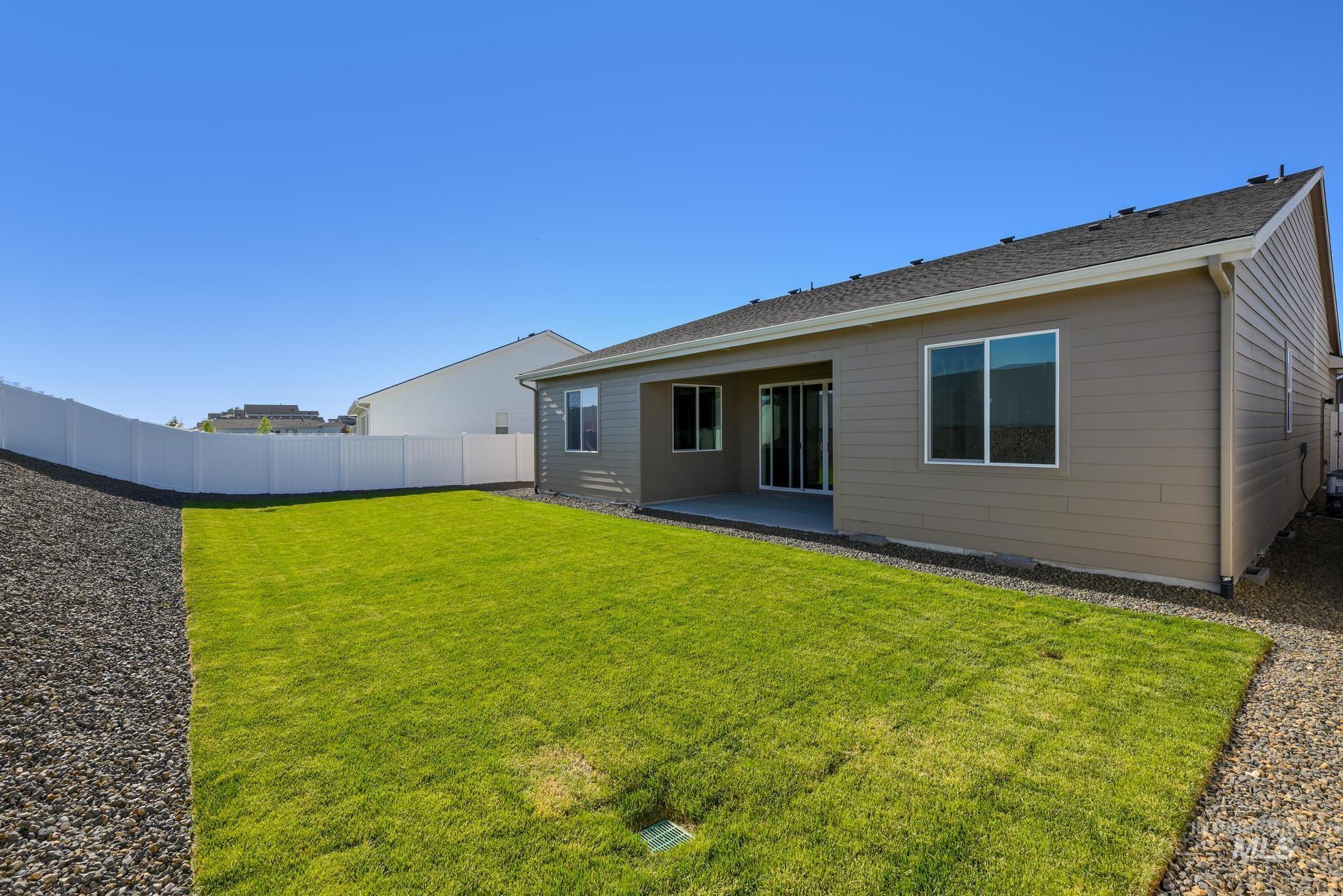 2116 N Honalee Ave Property Photo 11