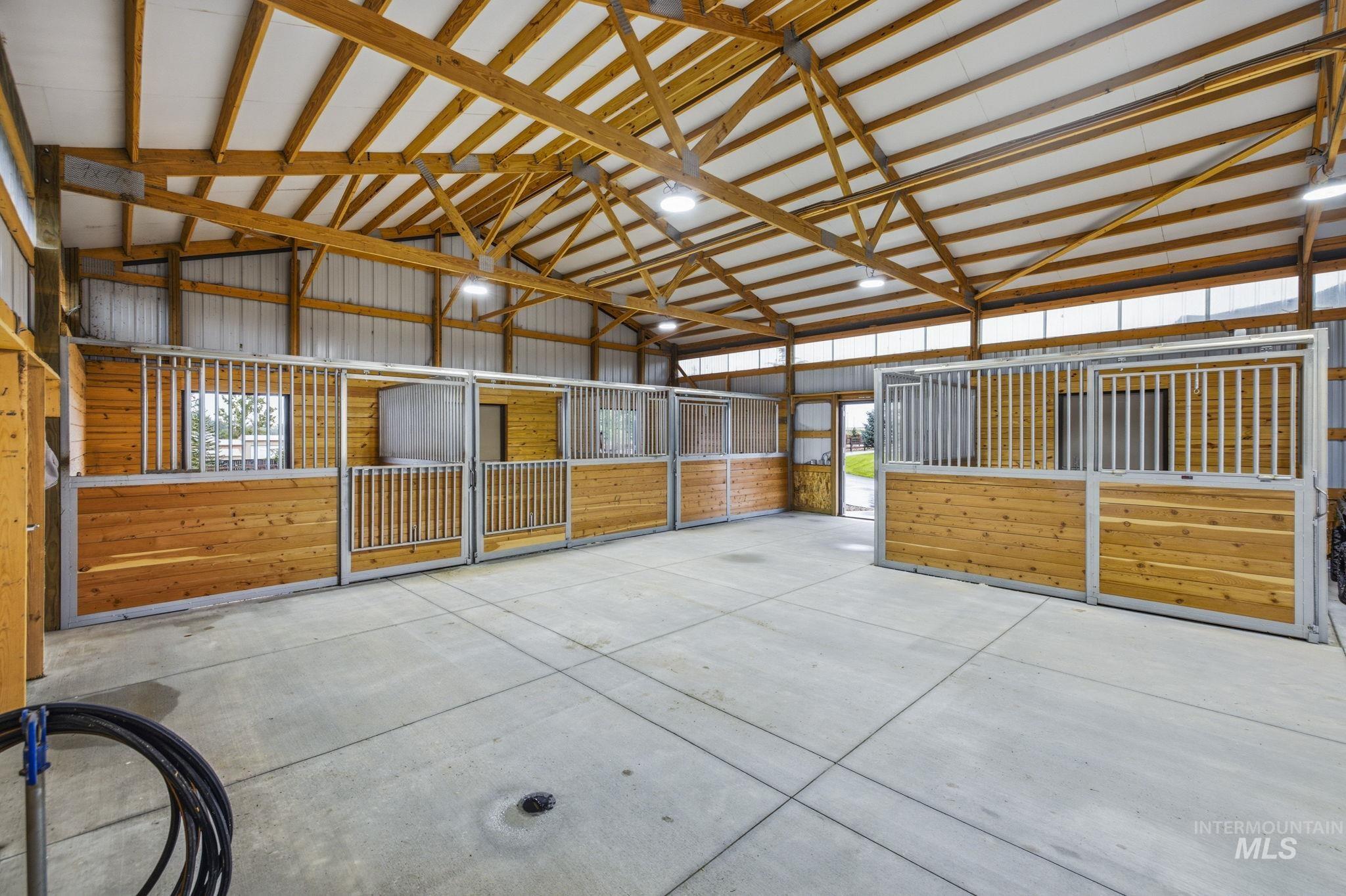 1385 S Ash Ave Property Photo 12
