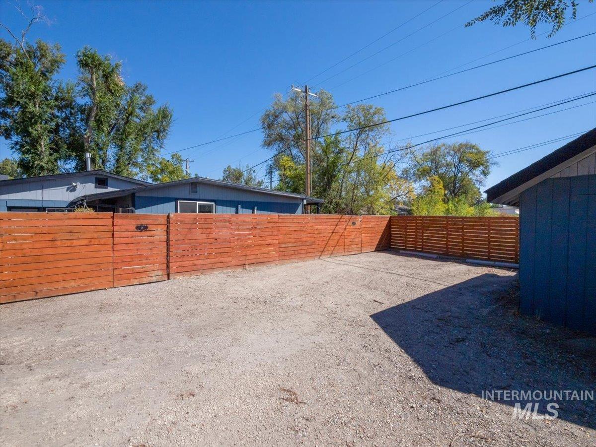 3424 N Clay St. Property Photo 3