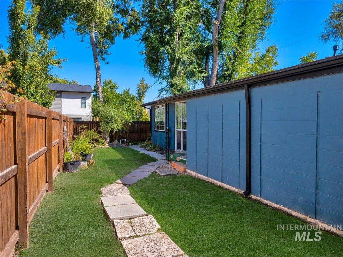 3424 N Clay St. Property Photo 10