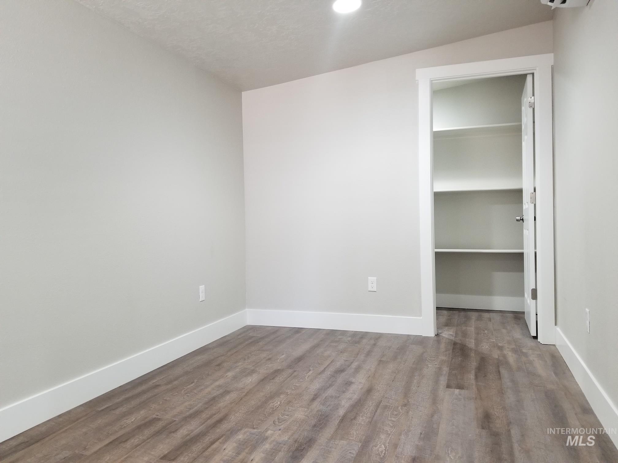 3424 N Clay St. Property Photo 29