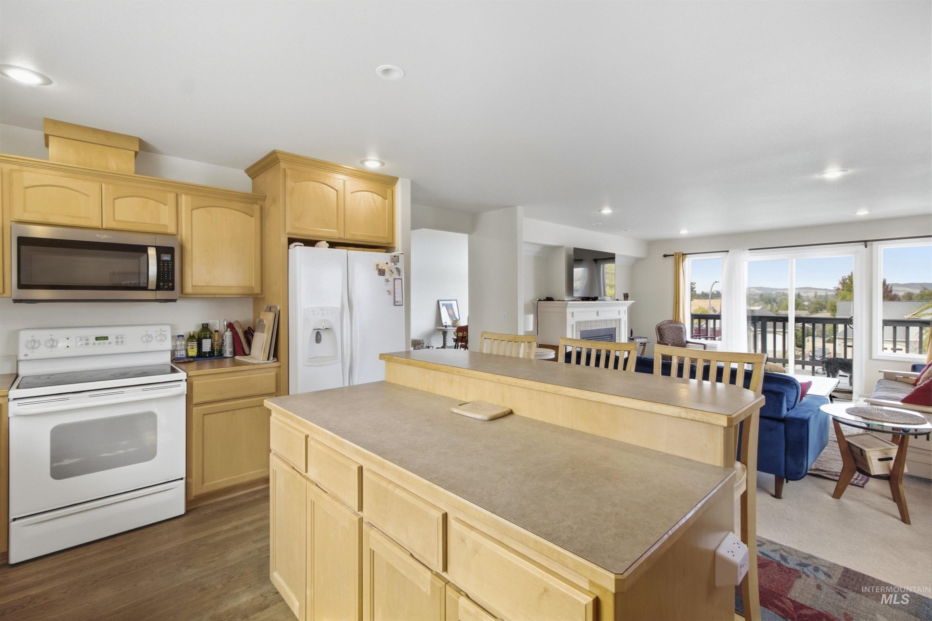 2265 E Sixth Street Property Photo 15