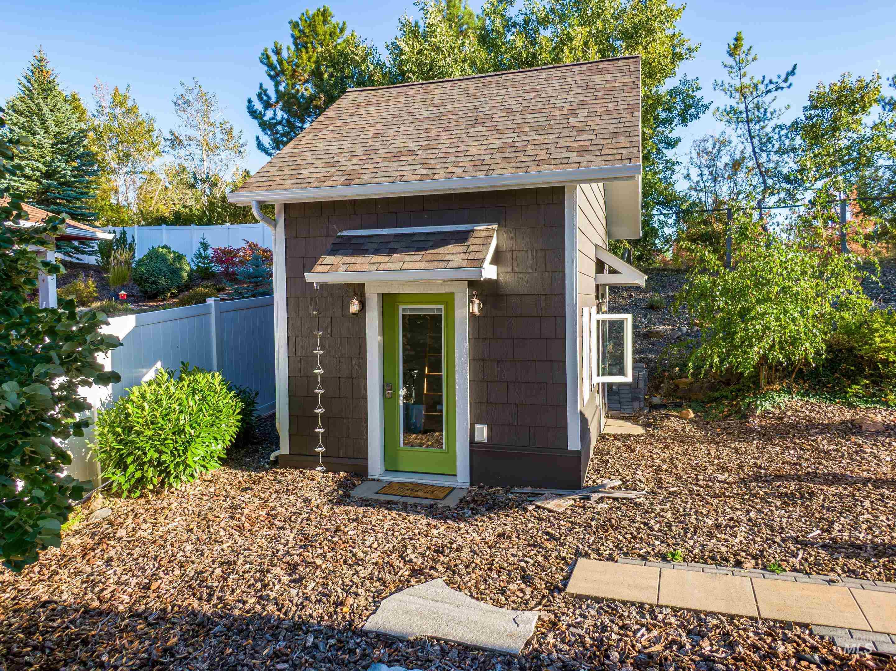 2265 E Sixth Street Property Photo 41