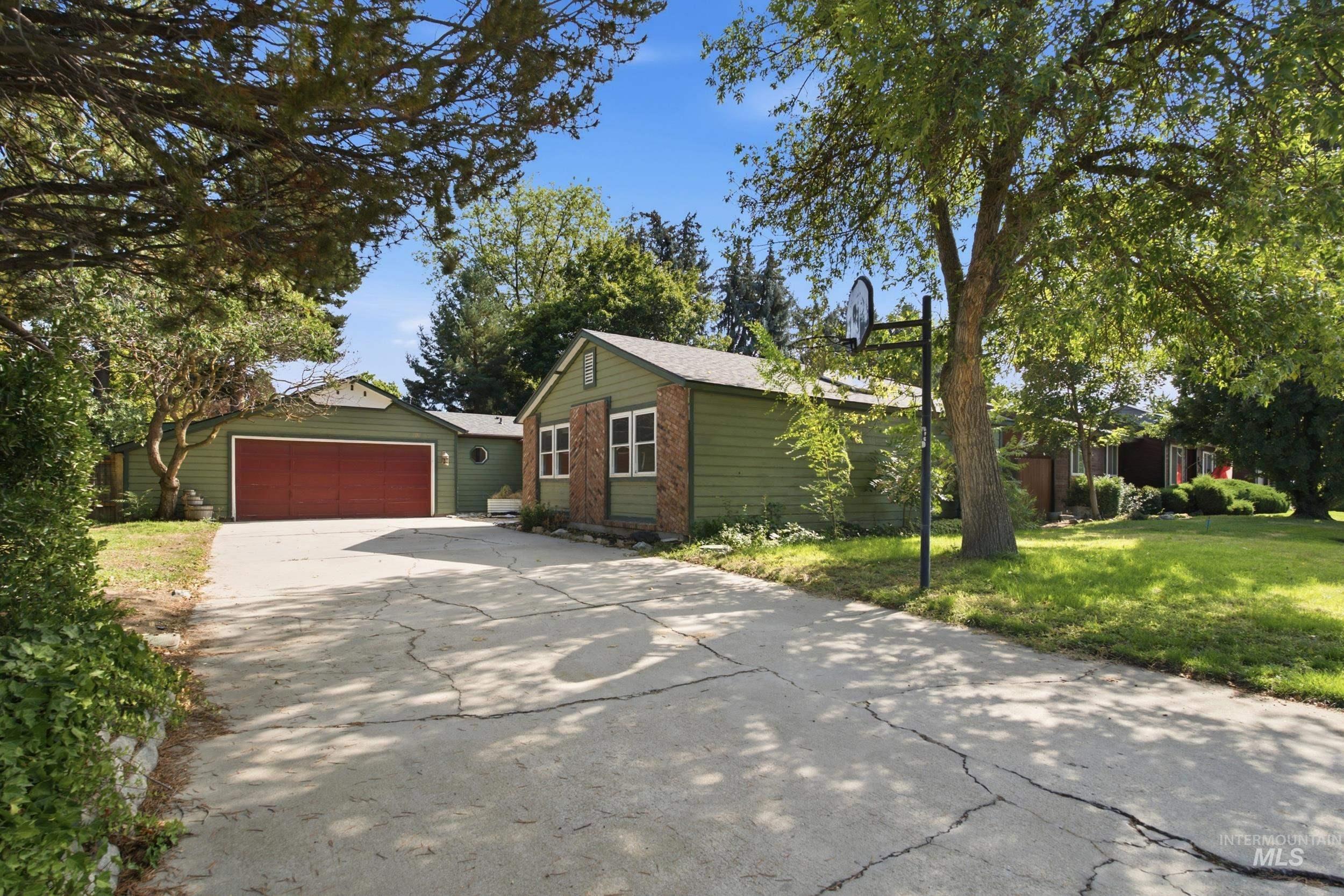 5057 W Harbourview Drive Property Photo 1