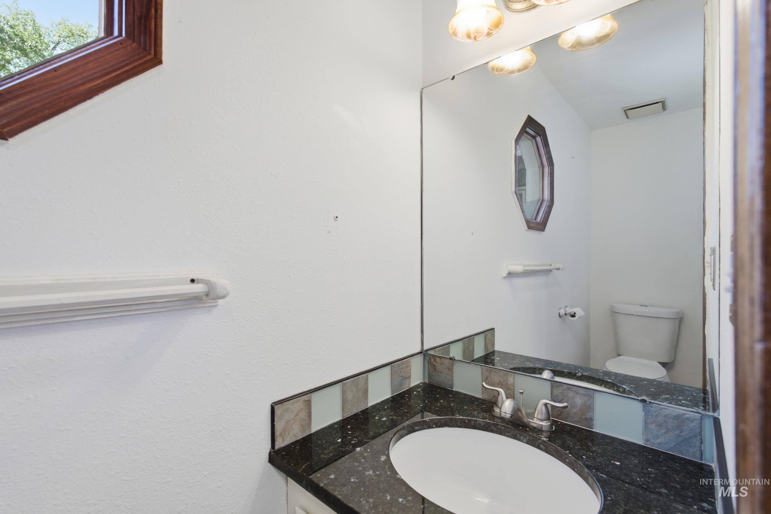 5057 W Harbourview Drive Property Photo 12