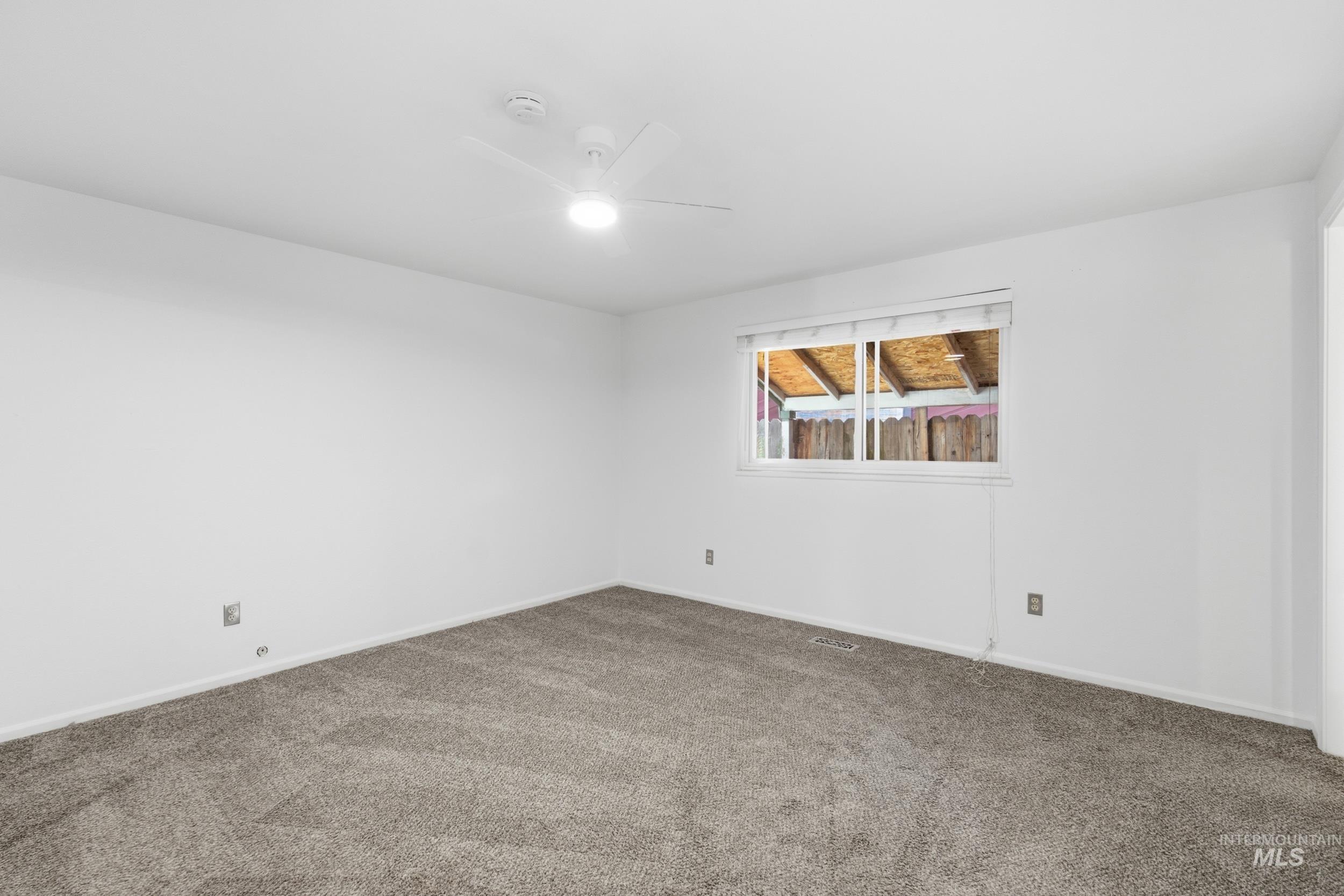 5057 W Harbourview Drive Property Photo 17