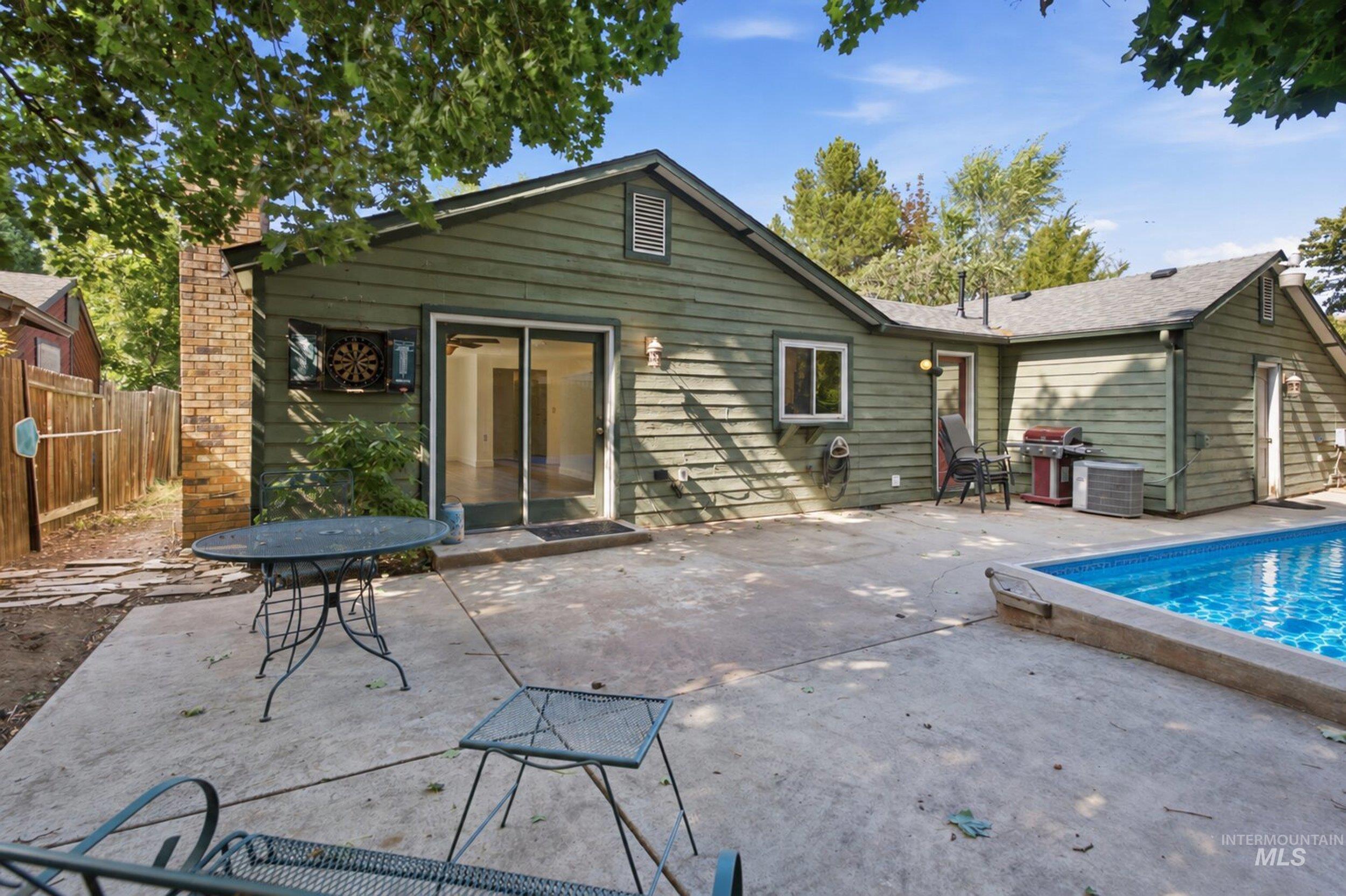 5057 W Harbourview Drive Property Photo 23