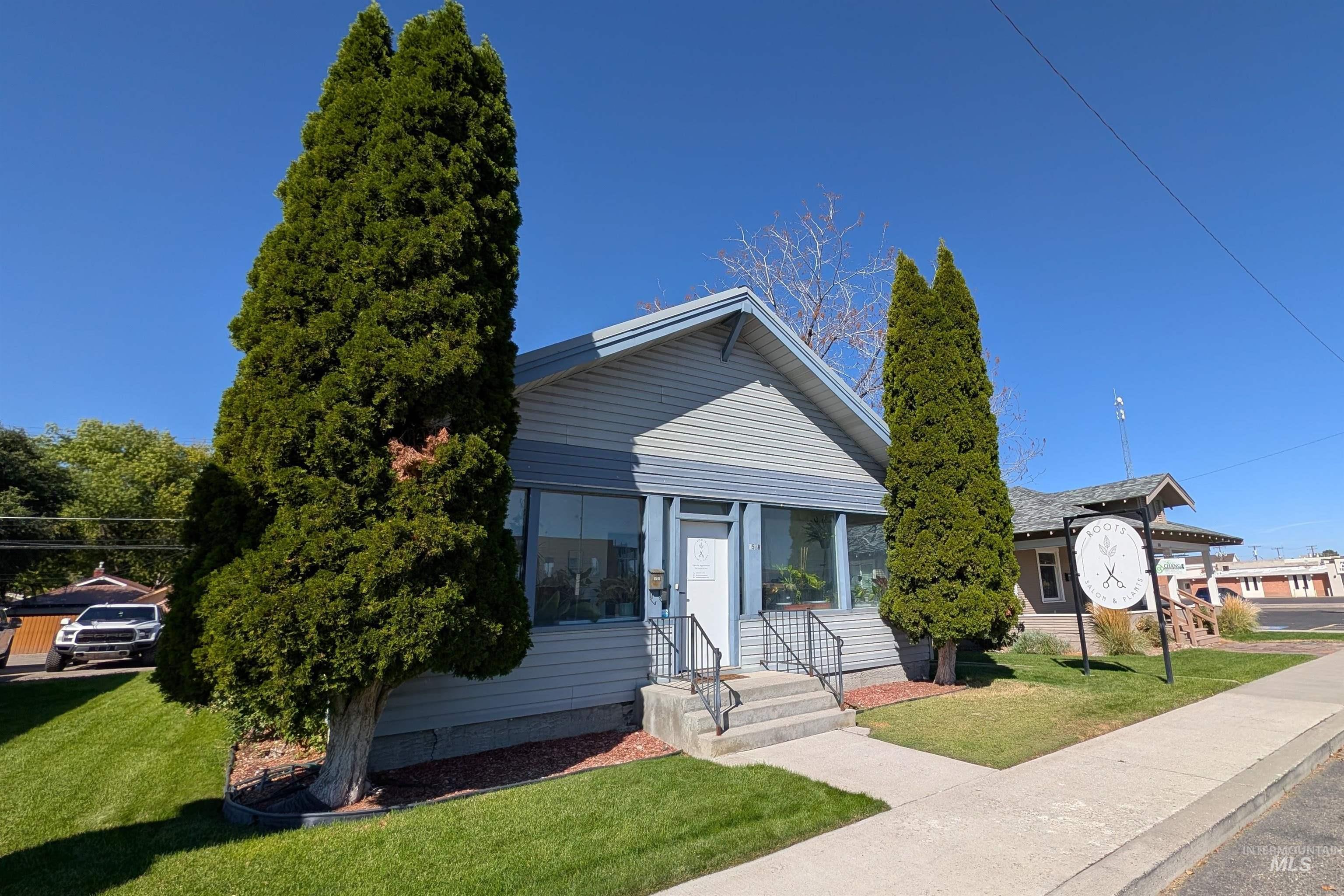 1518 Overland Property Photo 1