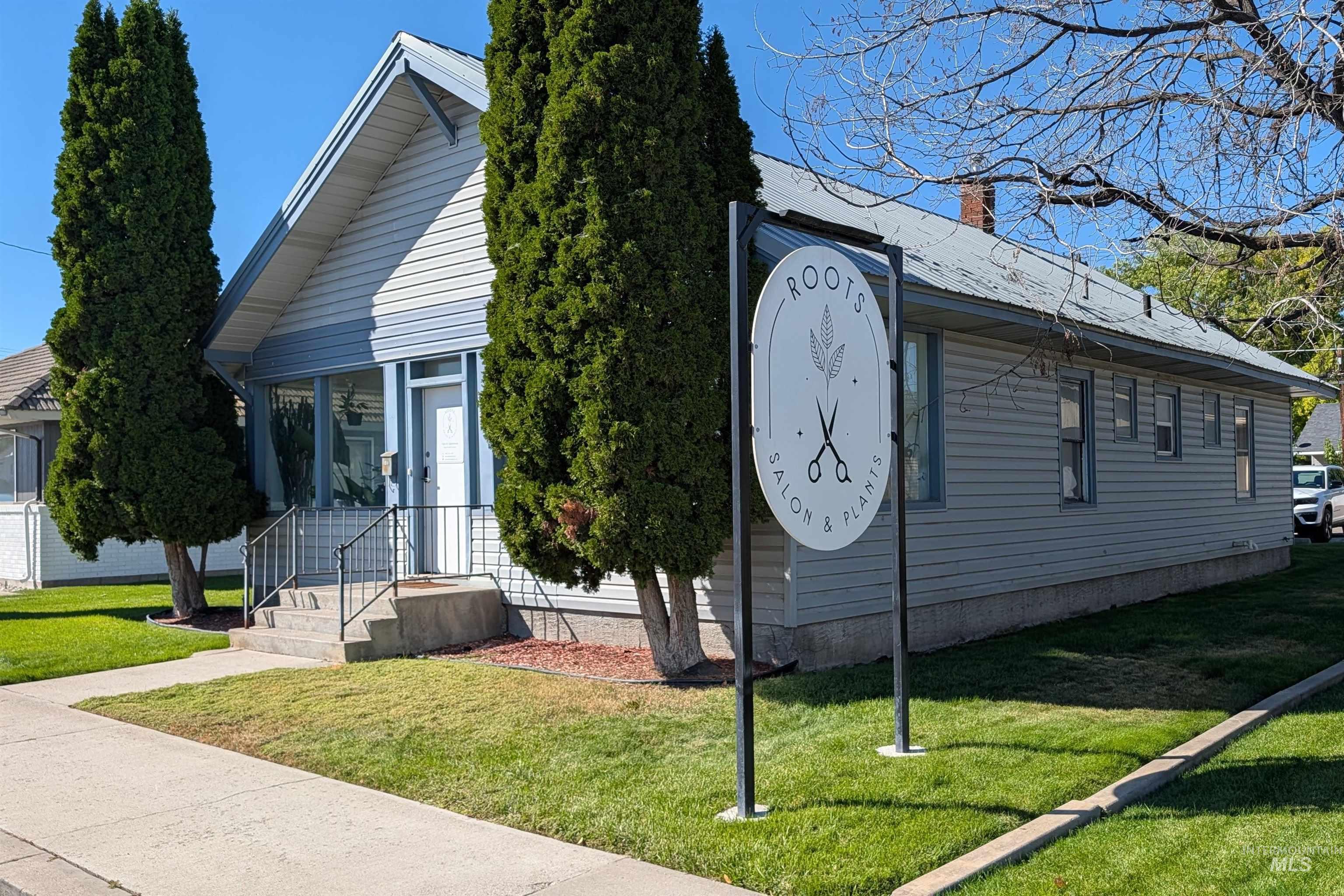 1518 Overland Property Photo 11