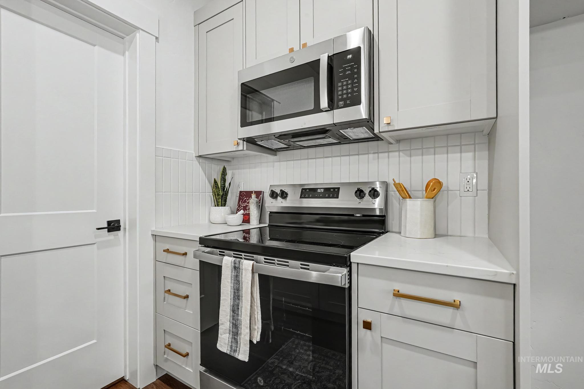 8287 W Latte Ln Property Photo 11