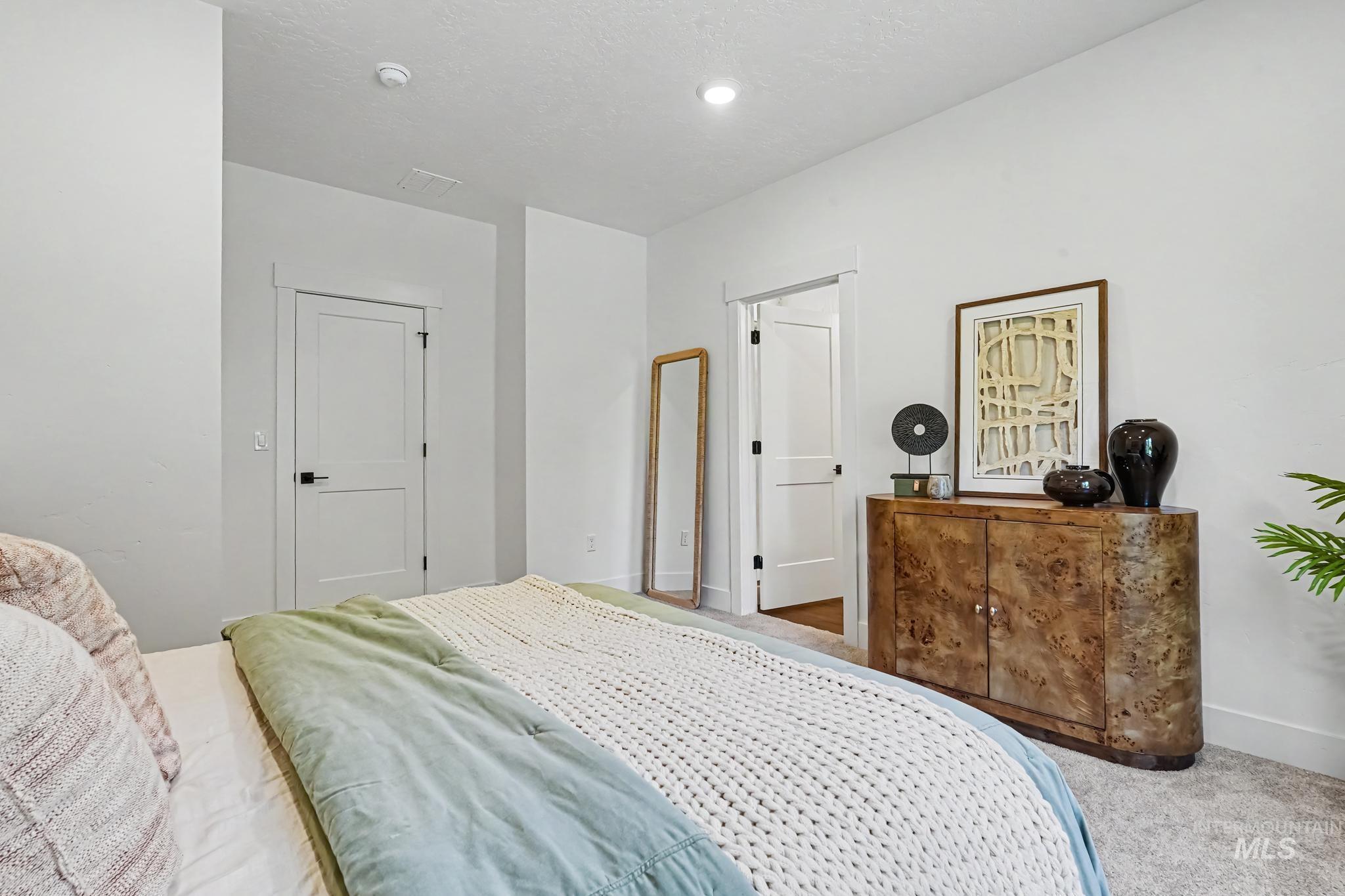 8287 W Latte Ln Property Photo 17
