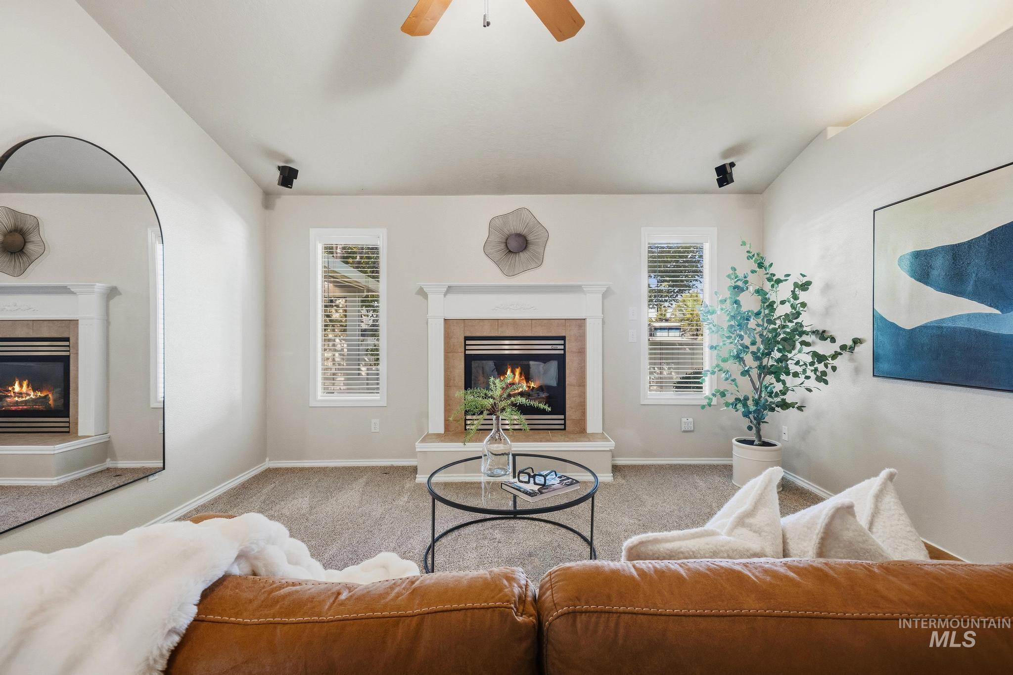 11060 W Box Canyon St Property Photo 4