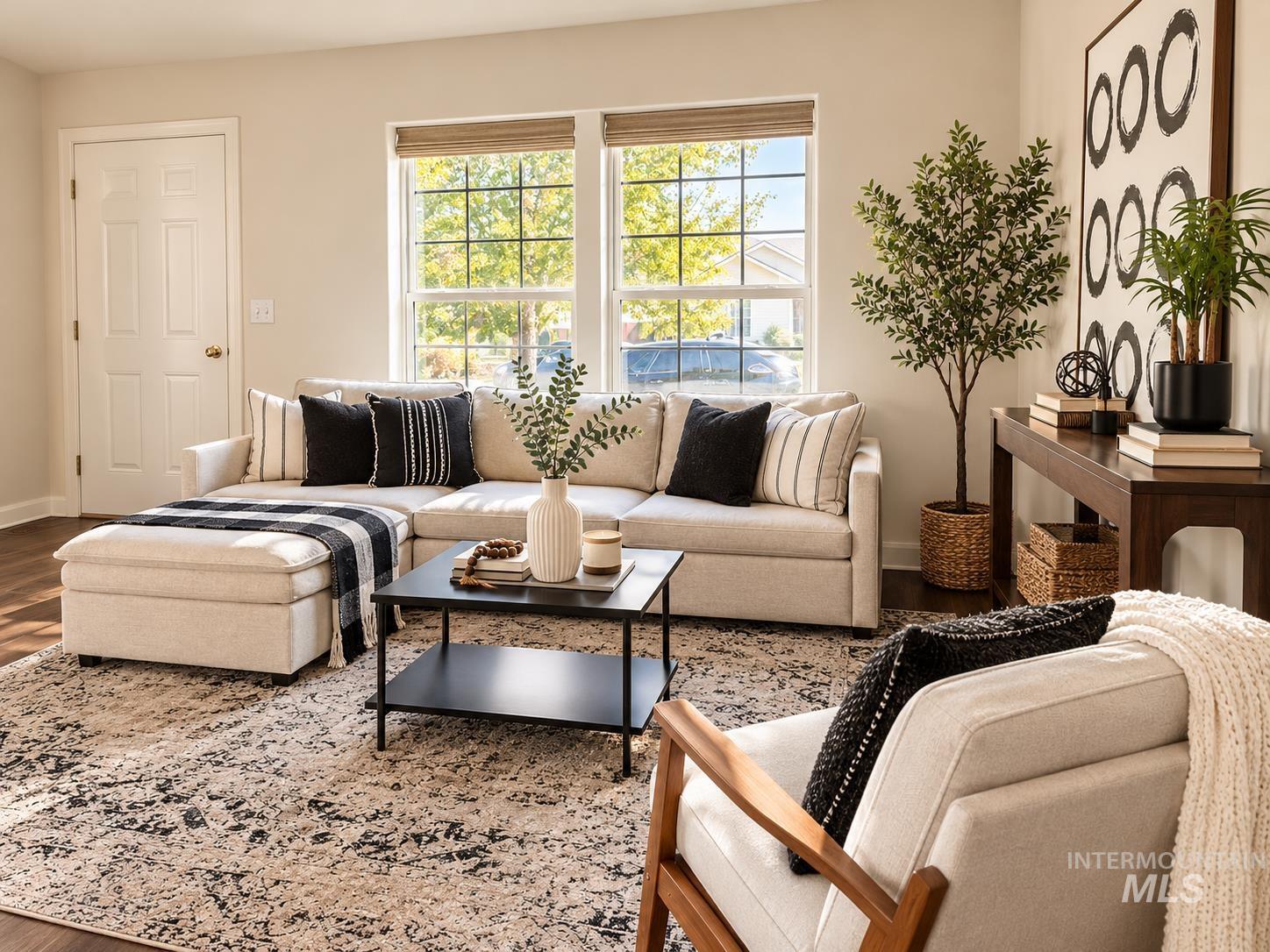 1414 Valencia Street Property Photo 1