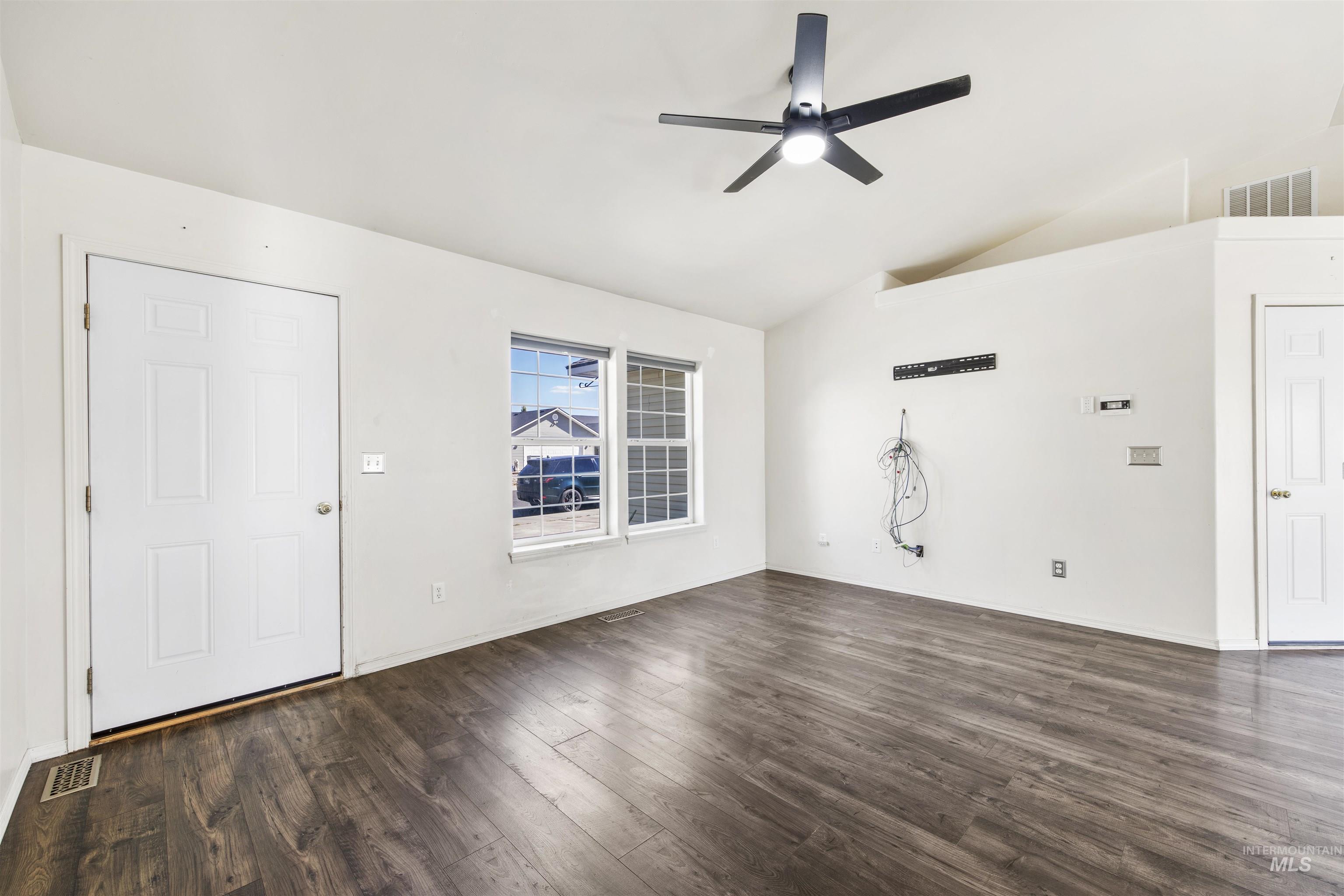 1414 Valencia Street Property Photo 7