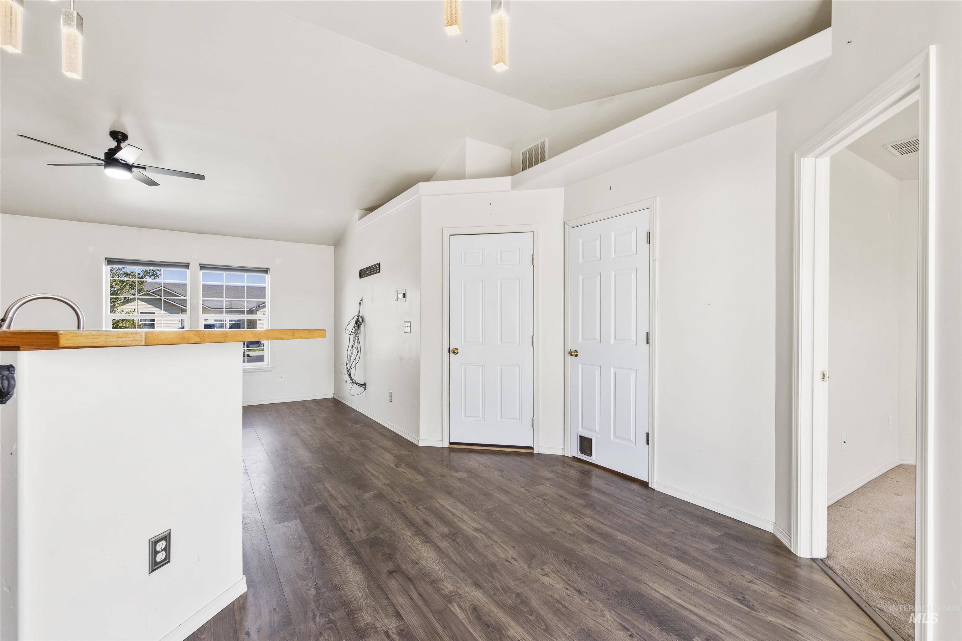 1414 Valencia Street Property Photo 8