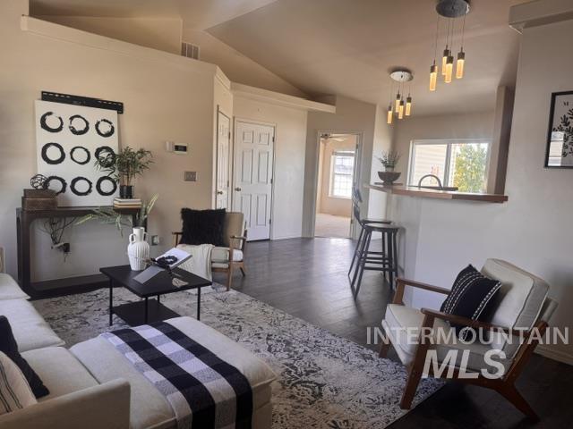 1414 Valencia Street Property Photo 8