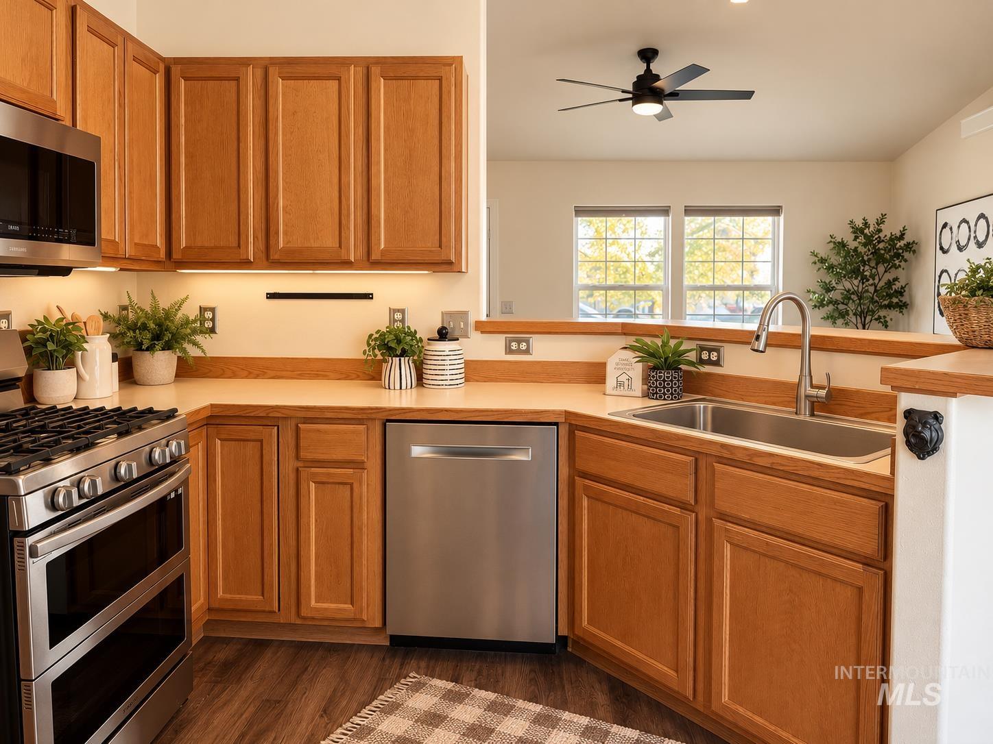 1414 Valencia Street Property Photo 10