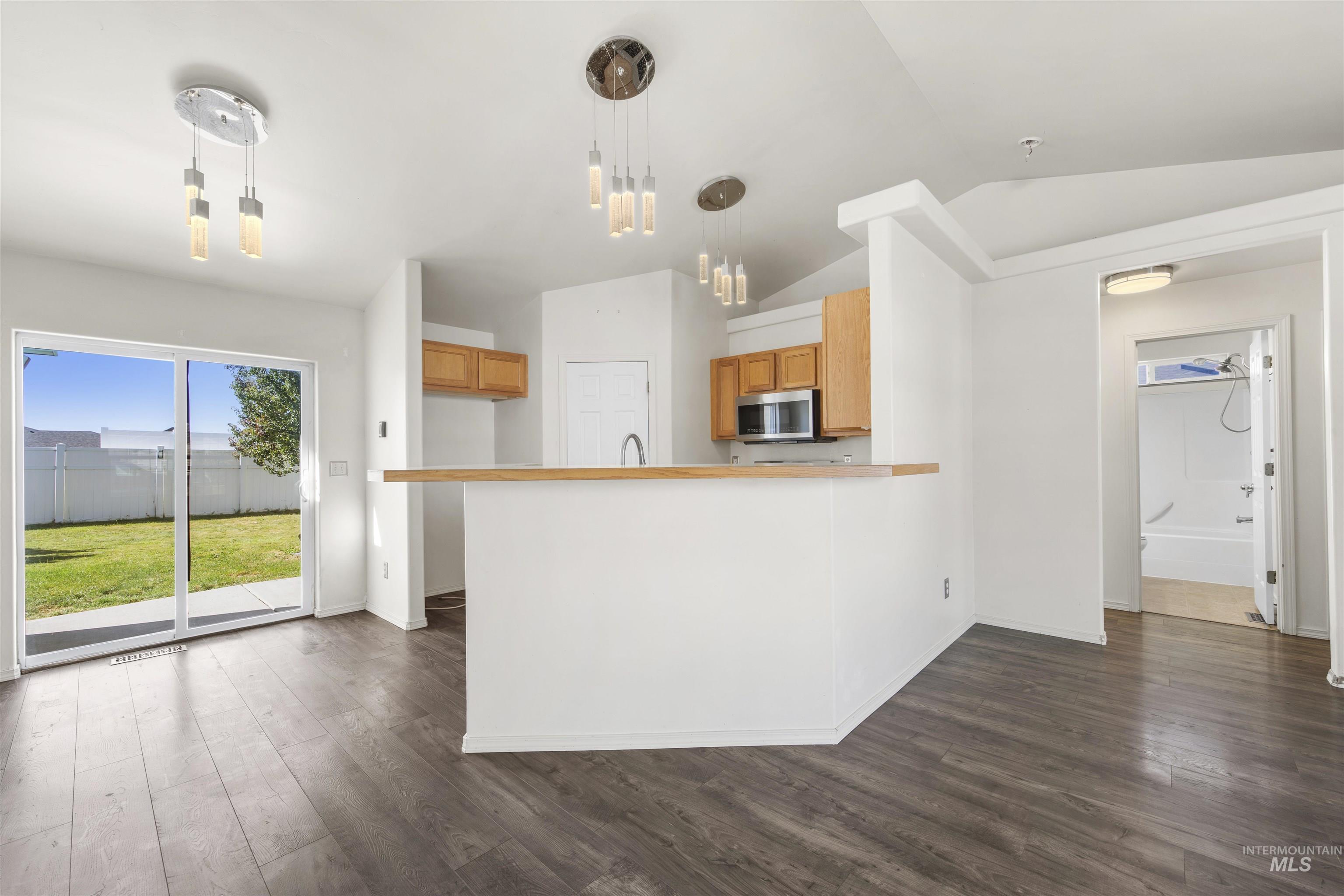 1414 Valencia Street Property Photo 11