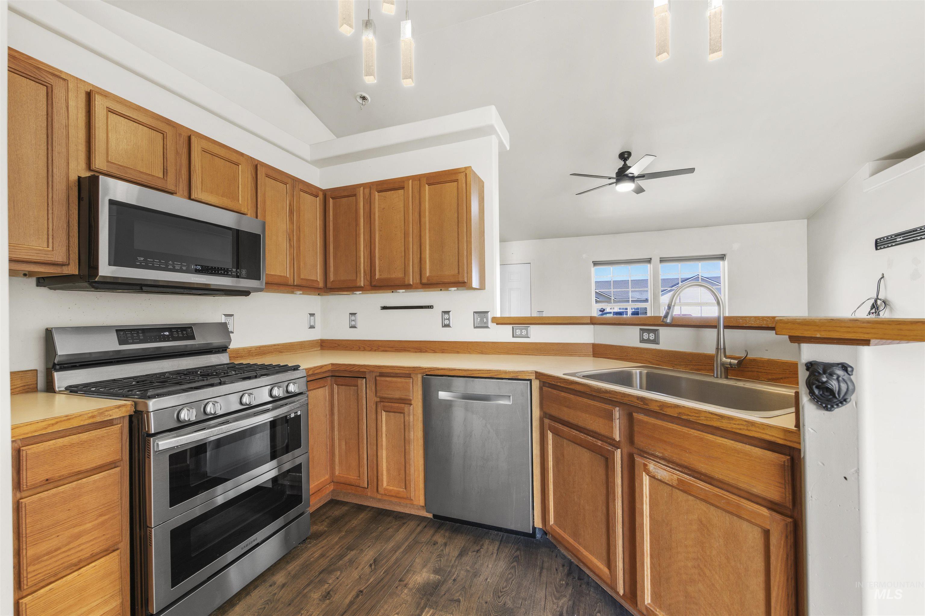 1414 Valencia Street Property Photo 14