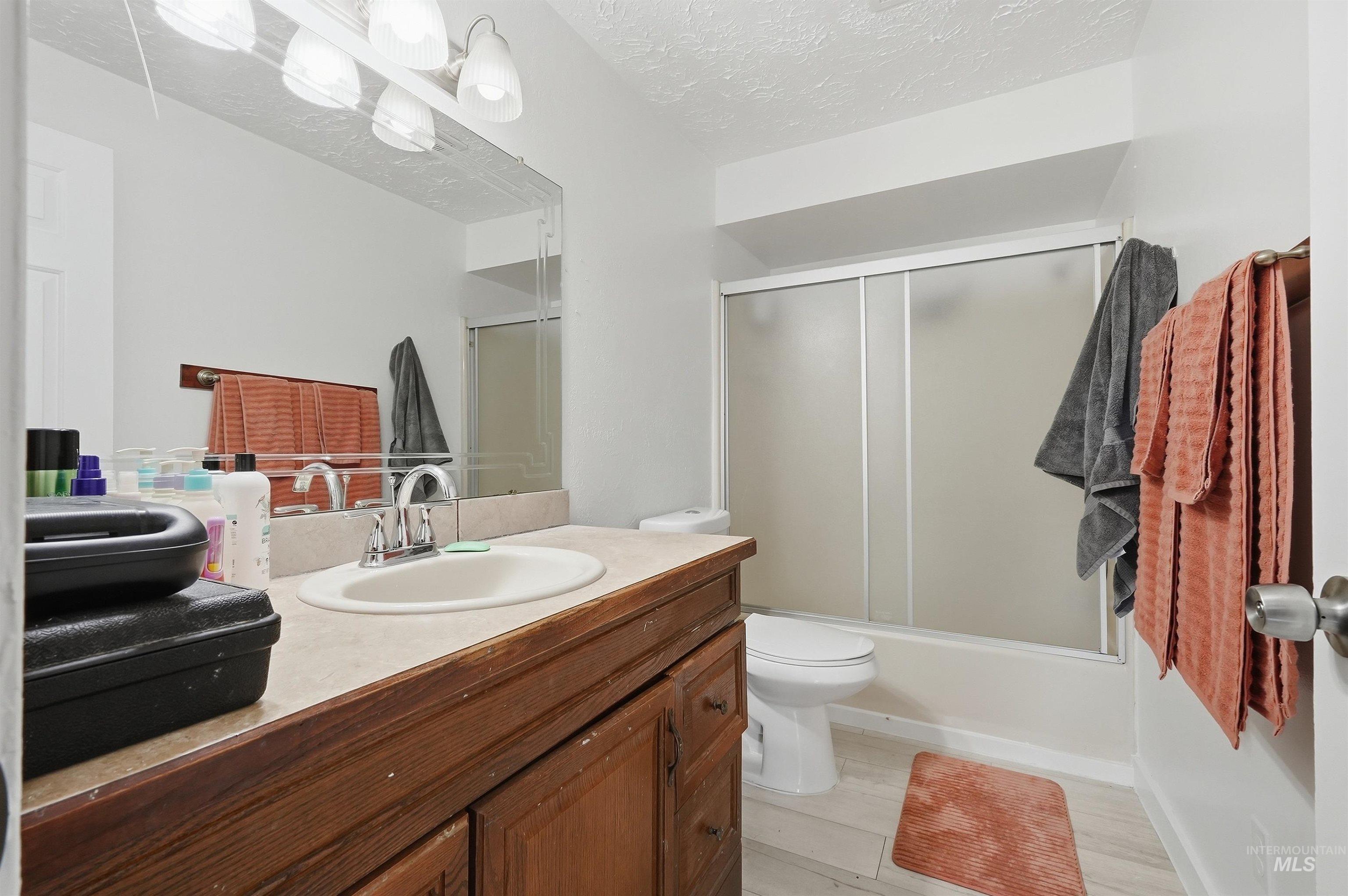719 W Iowa Ave Property Photo 6