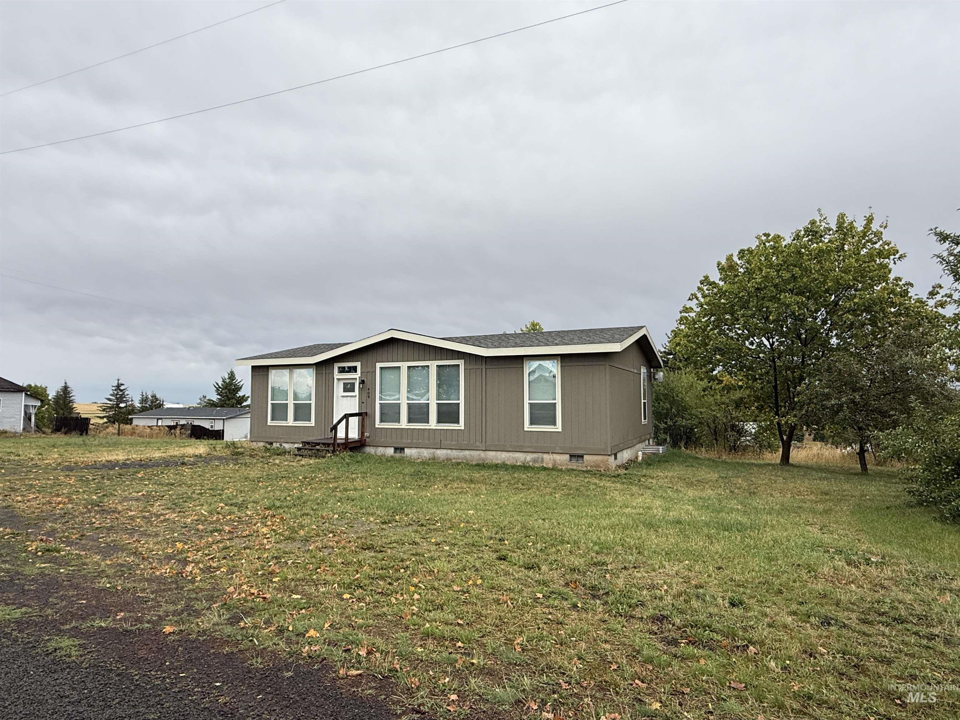 409 N 4th Avenue Property Photo 1