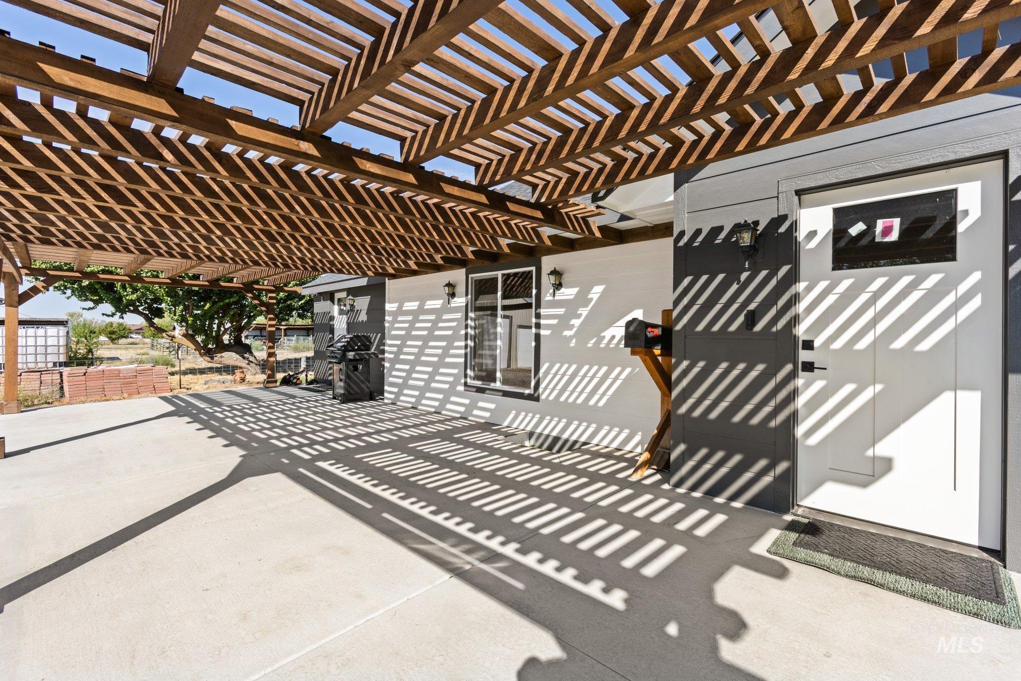 1111 Airport Property Photo 6
