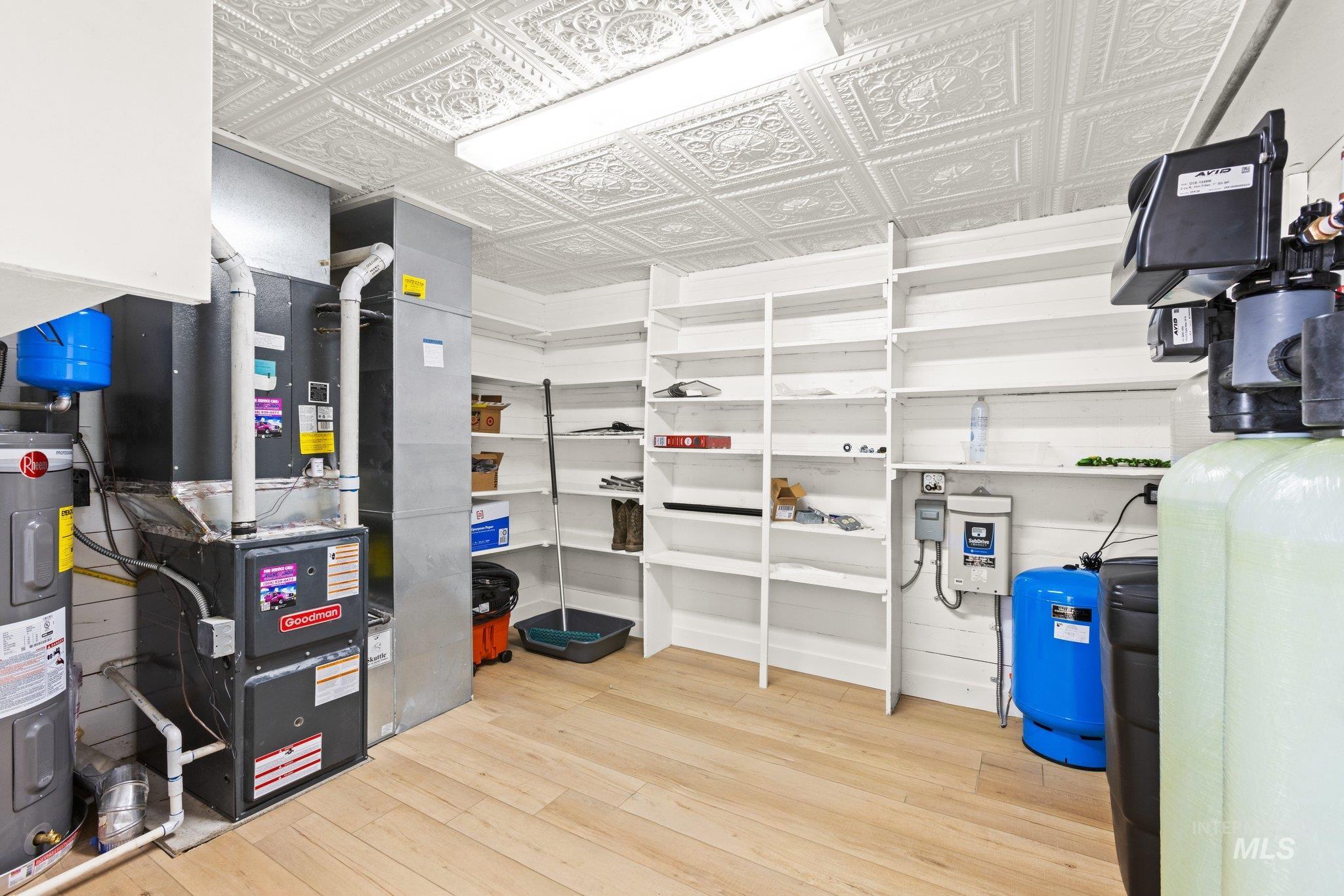 1111 Airport Property Photo 18
