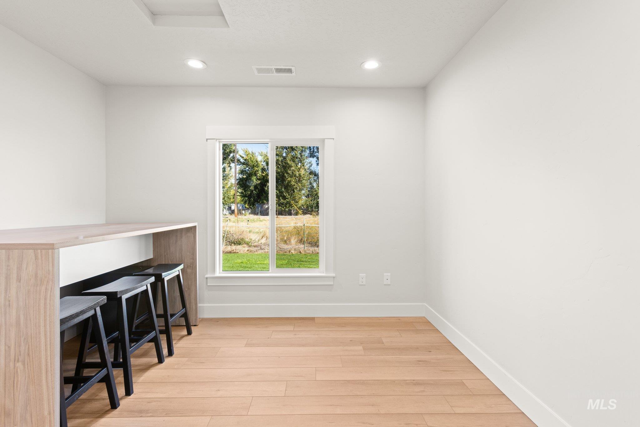 1111 Airport Property Photo 19