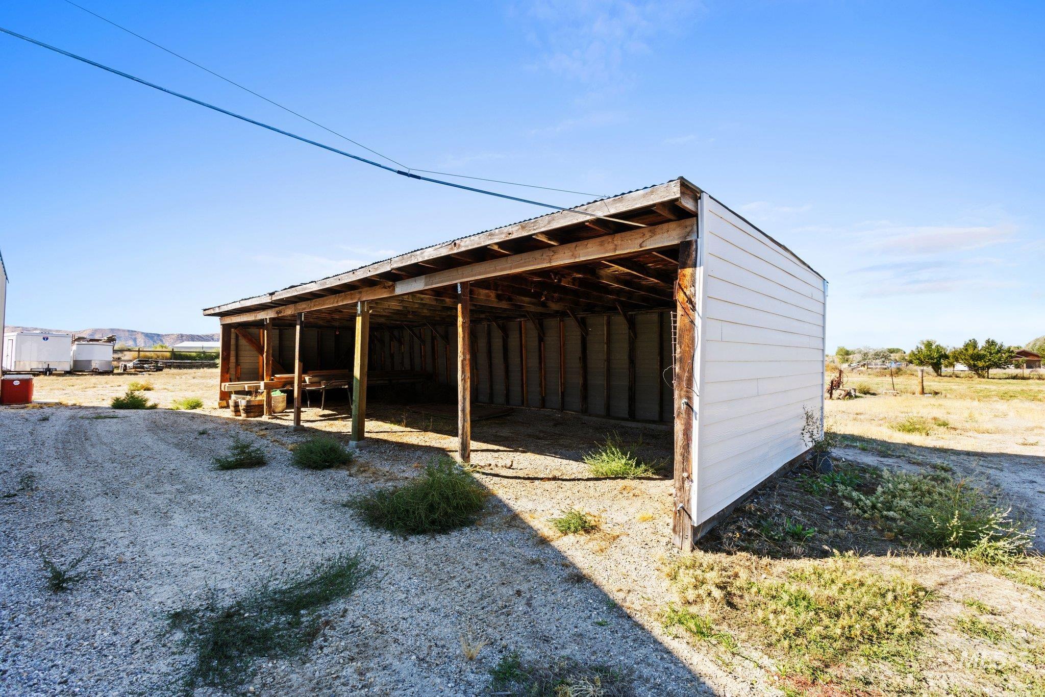 1111 Airport Property Photo 24