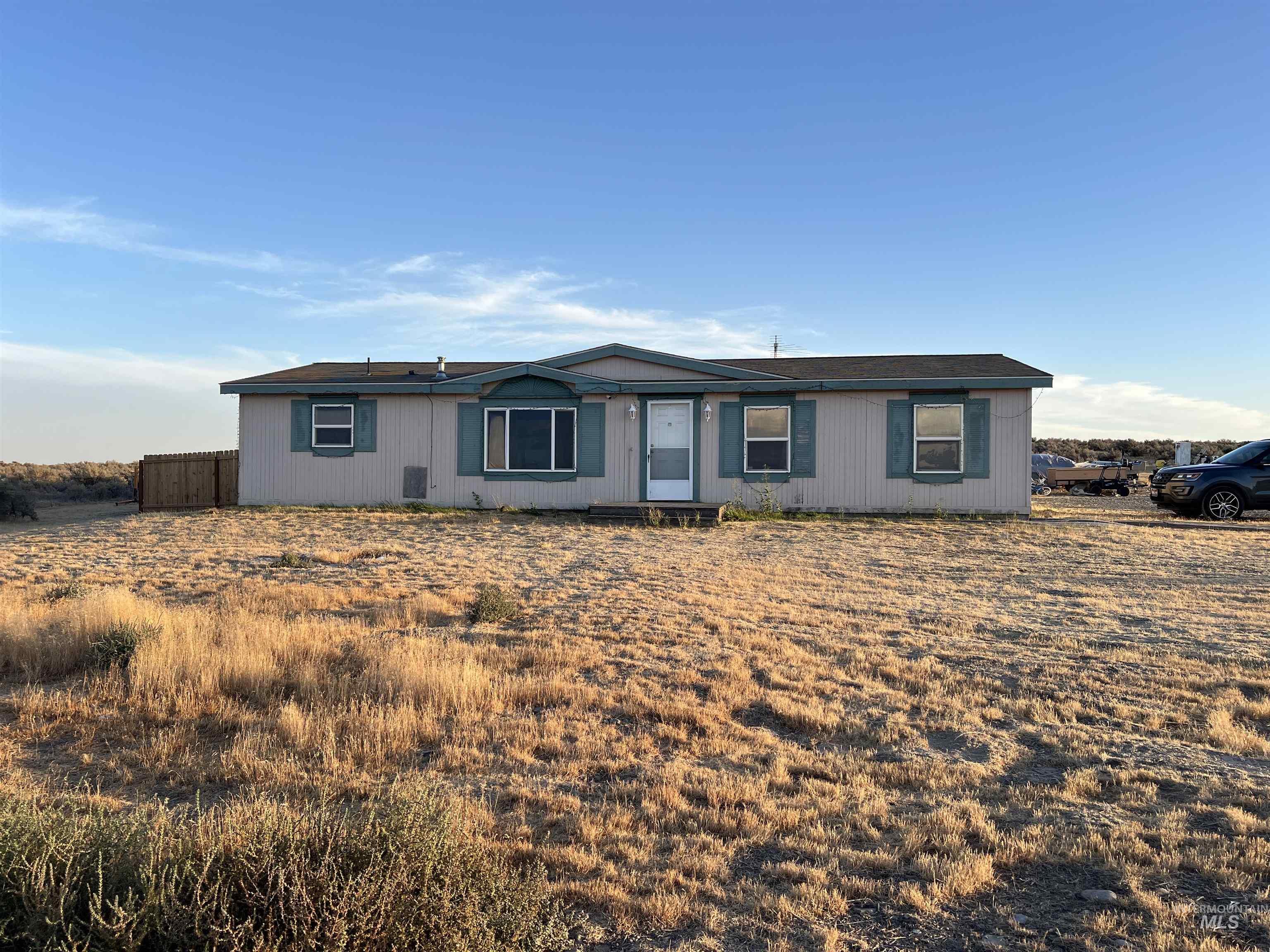 360 Sw Midnight Blue Way Property Photo 1