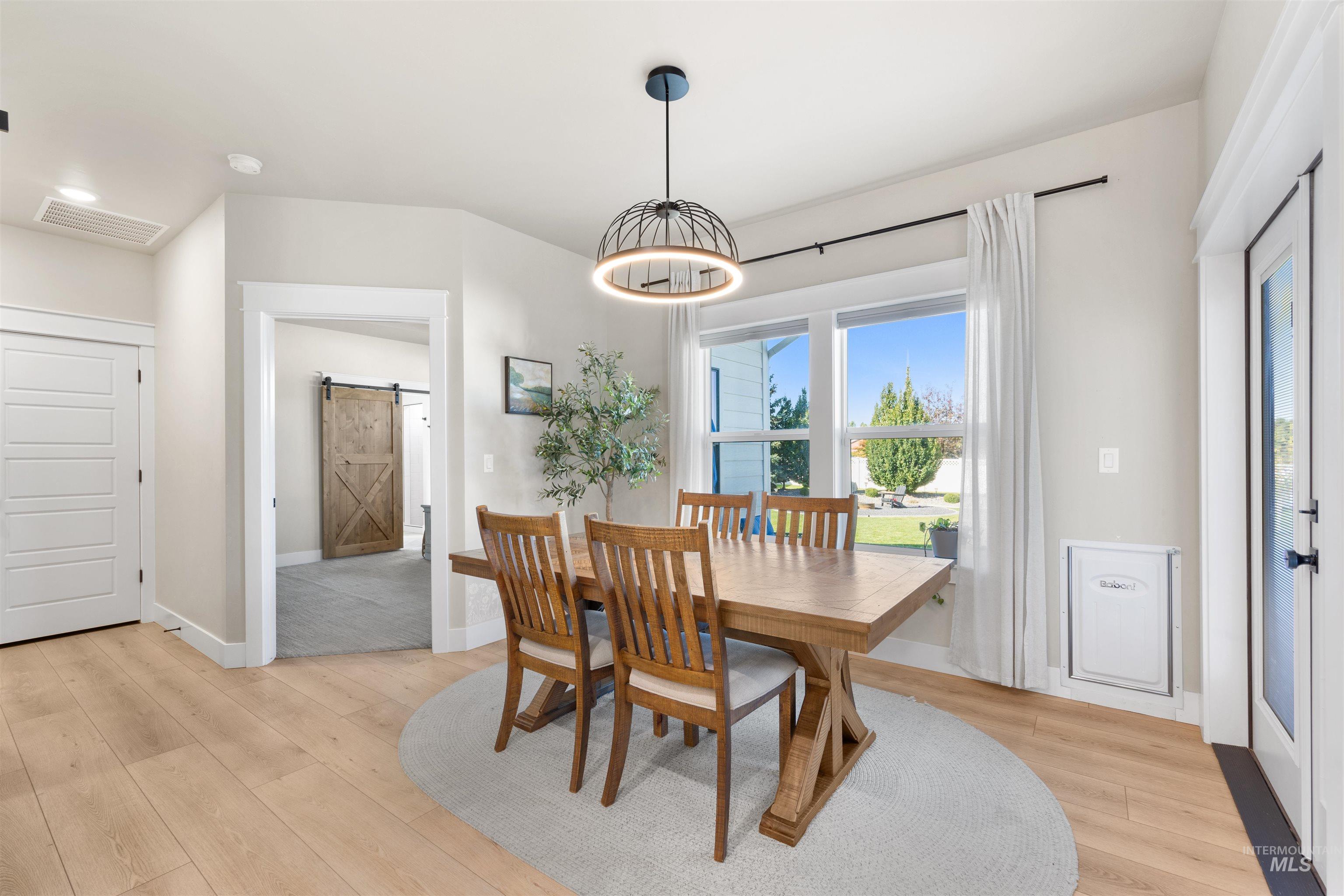719 Midnight Sun Loop Property Photo 16