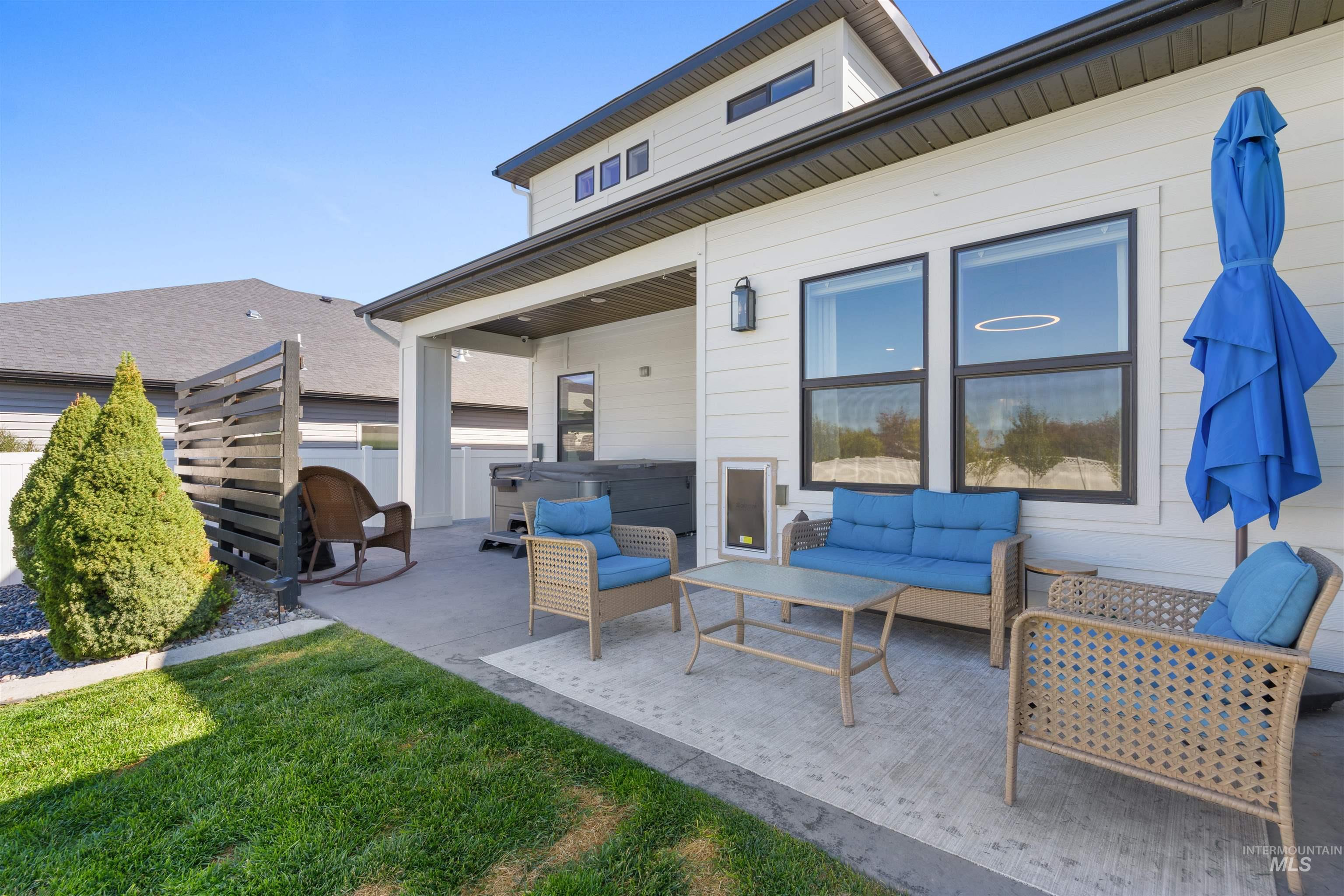 719 Midnight Sun Loop Property Photo 36