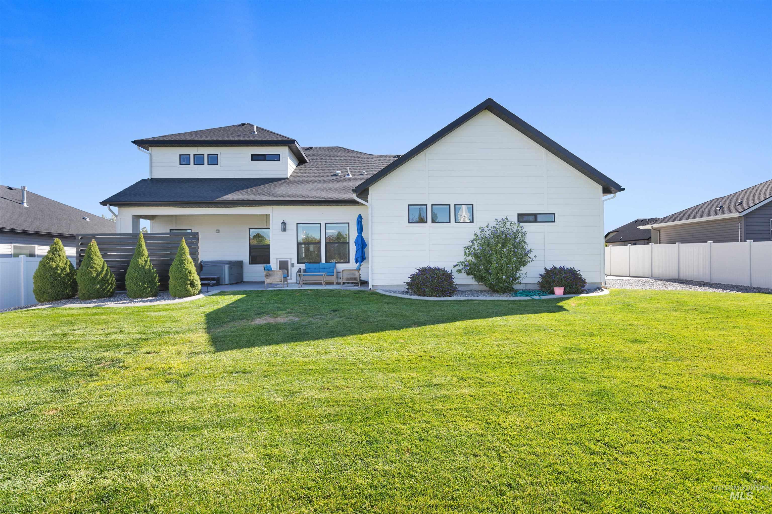 719 Midnight Sun Loop Property Photo 39