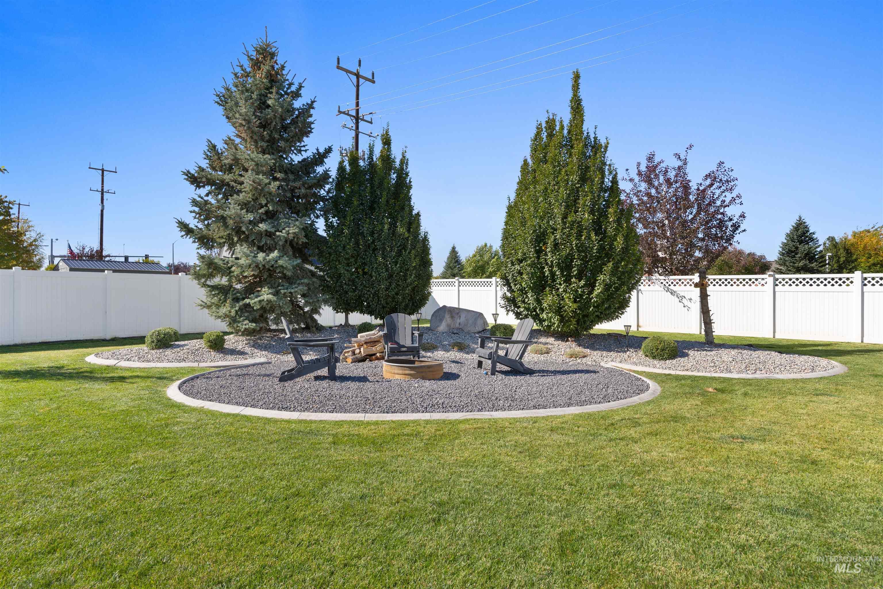 719 Midnight Sun Loop Property Photo 42