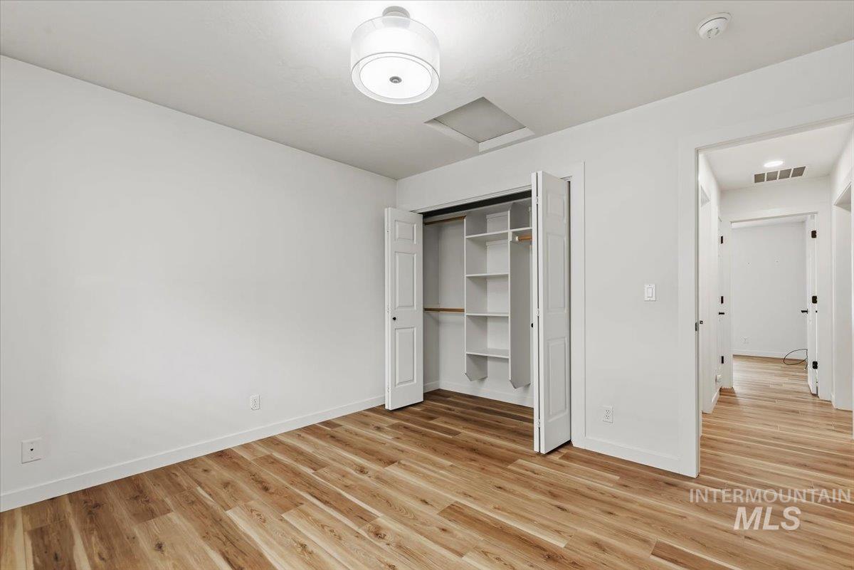 2109 S Rushmore Property Photo 19