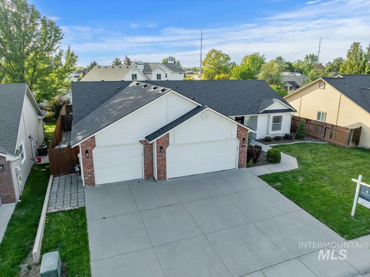 2109 S Rushmore Property Photo 36