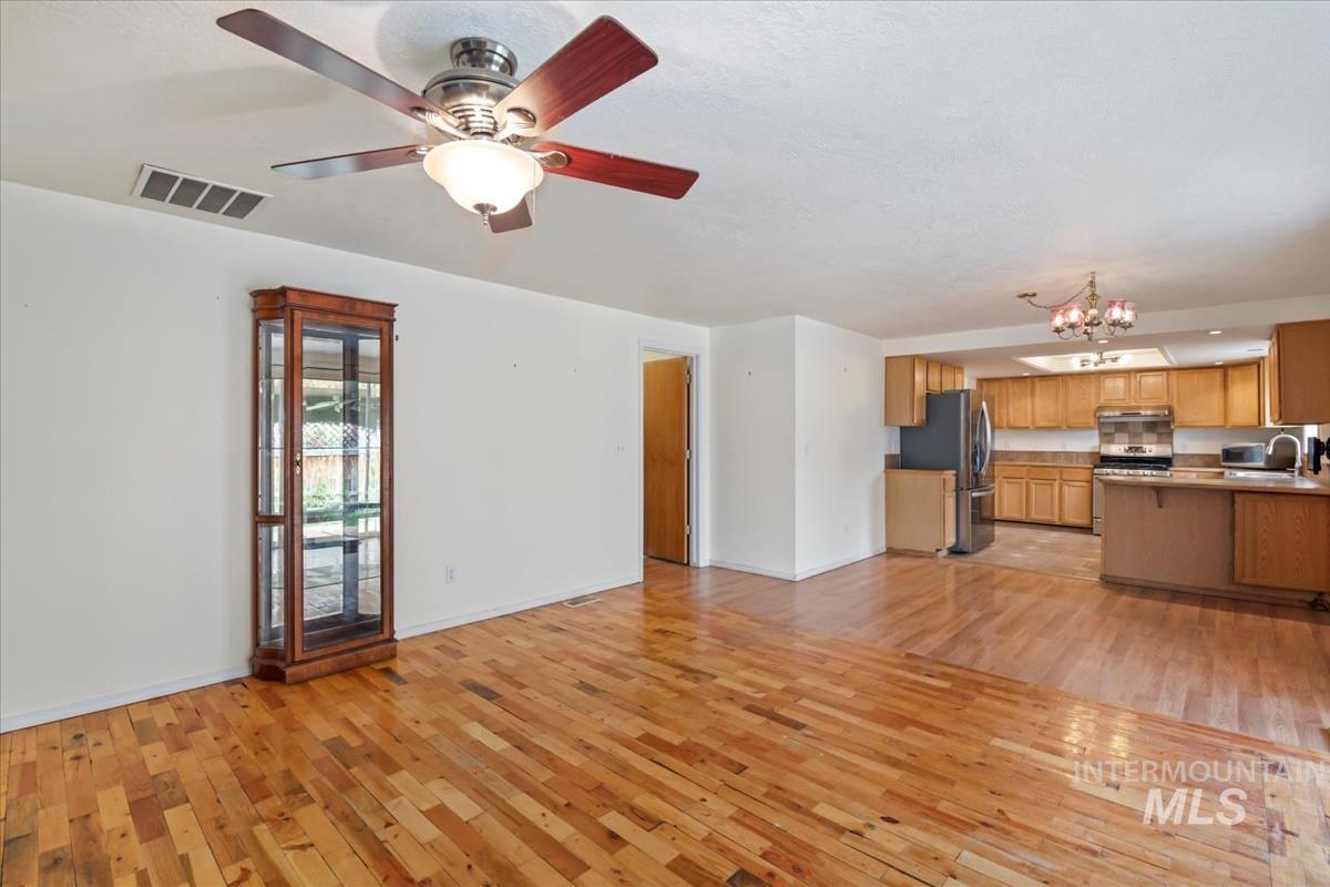 1620 Fairway Ct. Property Photo 16