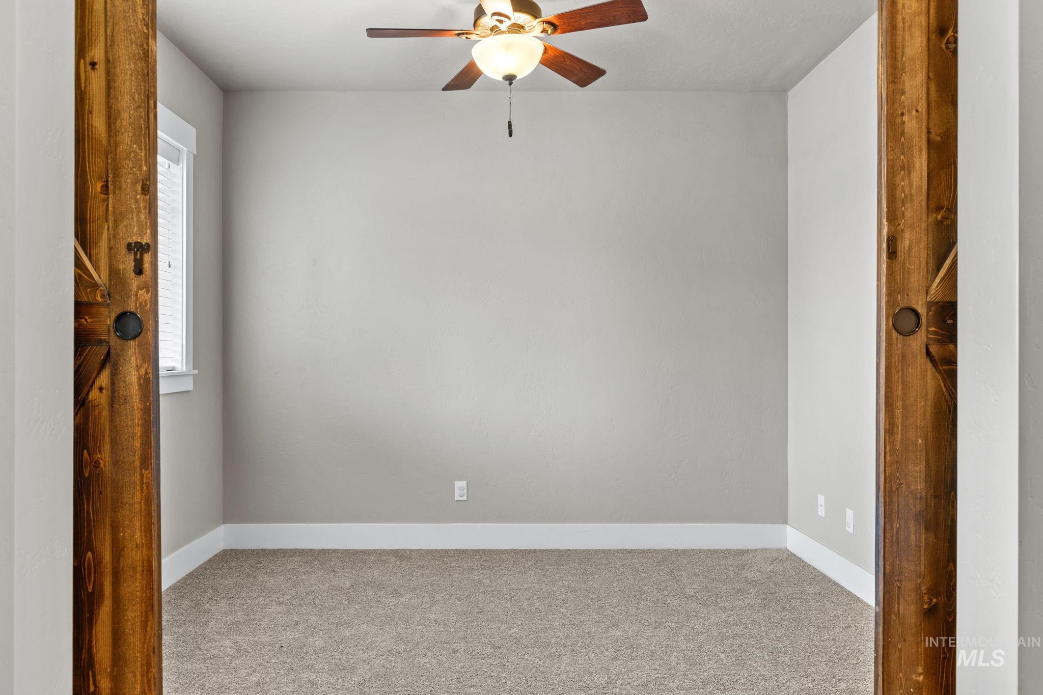 937 Silver Springs St Property Photo 7